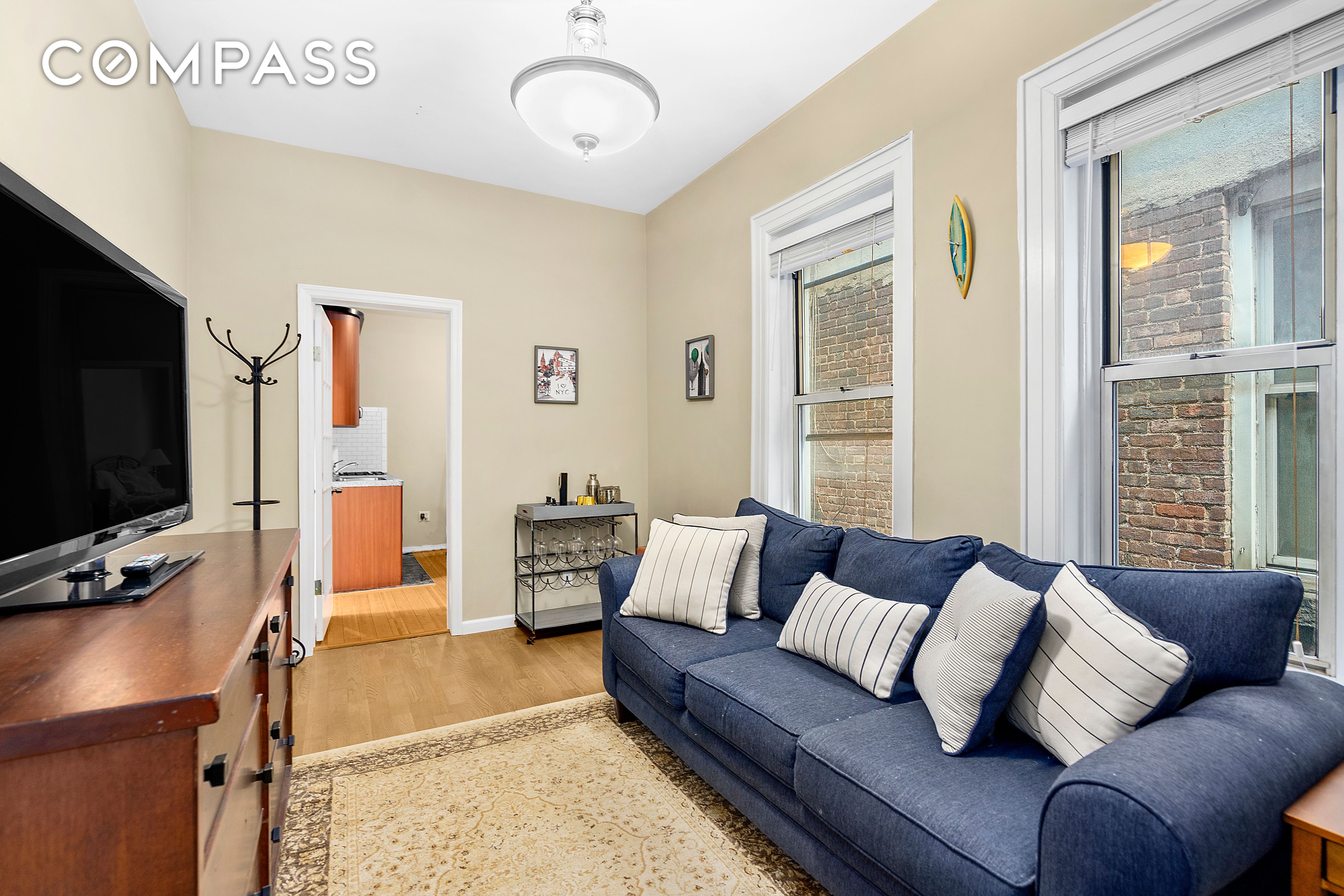 328 East 73rd Street 5B, Upper East Side, Upper East Side, NYC - 1 Bedrooms  
1 Bathrooms  
3 Rooms - 