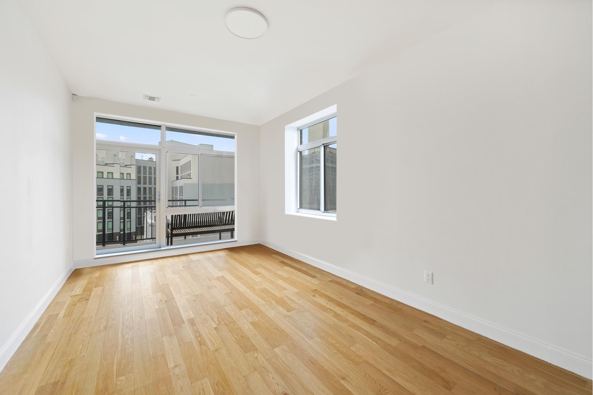 Photo 1 of 100 Engert Avenue 5C, Greenpoint, New York, $6,100, Web #: 1088828705