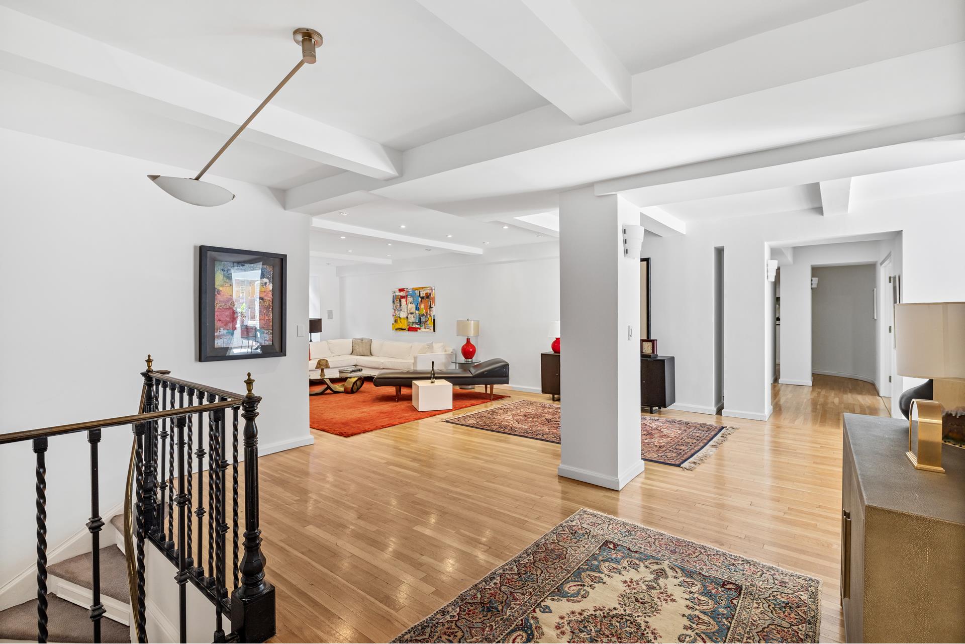 320 Central Park 2I, Upper West Side, Upper West Side, NYC - 5 Bedrooms  
4.5 Bathrooms  
12 Rooms - 