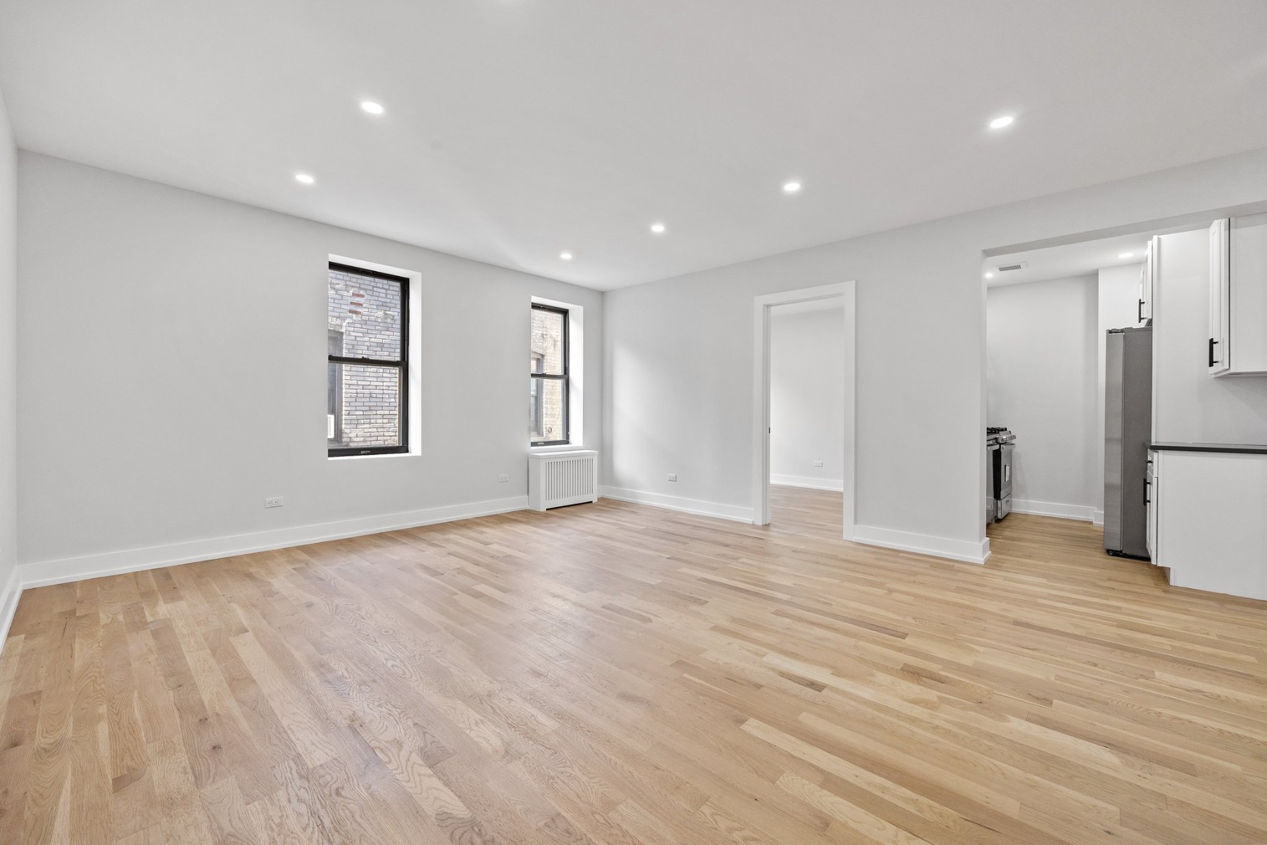 Photo 1 of 12 Crown Street F8, Crown Heights, New York, $695,000, Web #: 1088873714