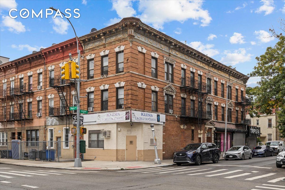 1056 Rogers Avenue, Flatbush, Brooklyn, New York - 8 Bedrooms  
4.5 Bathrooms  
20 Rooms - 