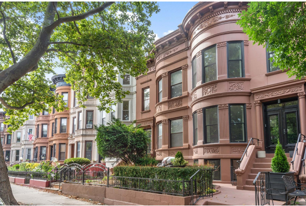 965 St Johns Place, Crown Heights, Brooklyn, New York - 7 Bedrooms  
5.5 Bathrooms  
12 Rooms - 