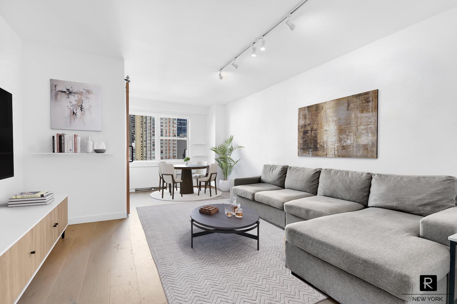 155 East 34th Street 17-T, Murray Hill, Midtown East, NYC - 1 Bedrooms  
1 Bathrooms  
3 Rooms - 