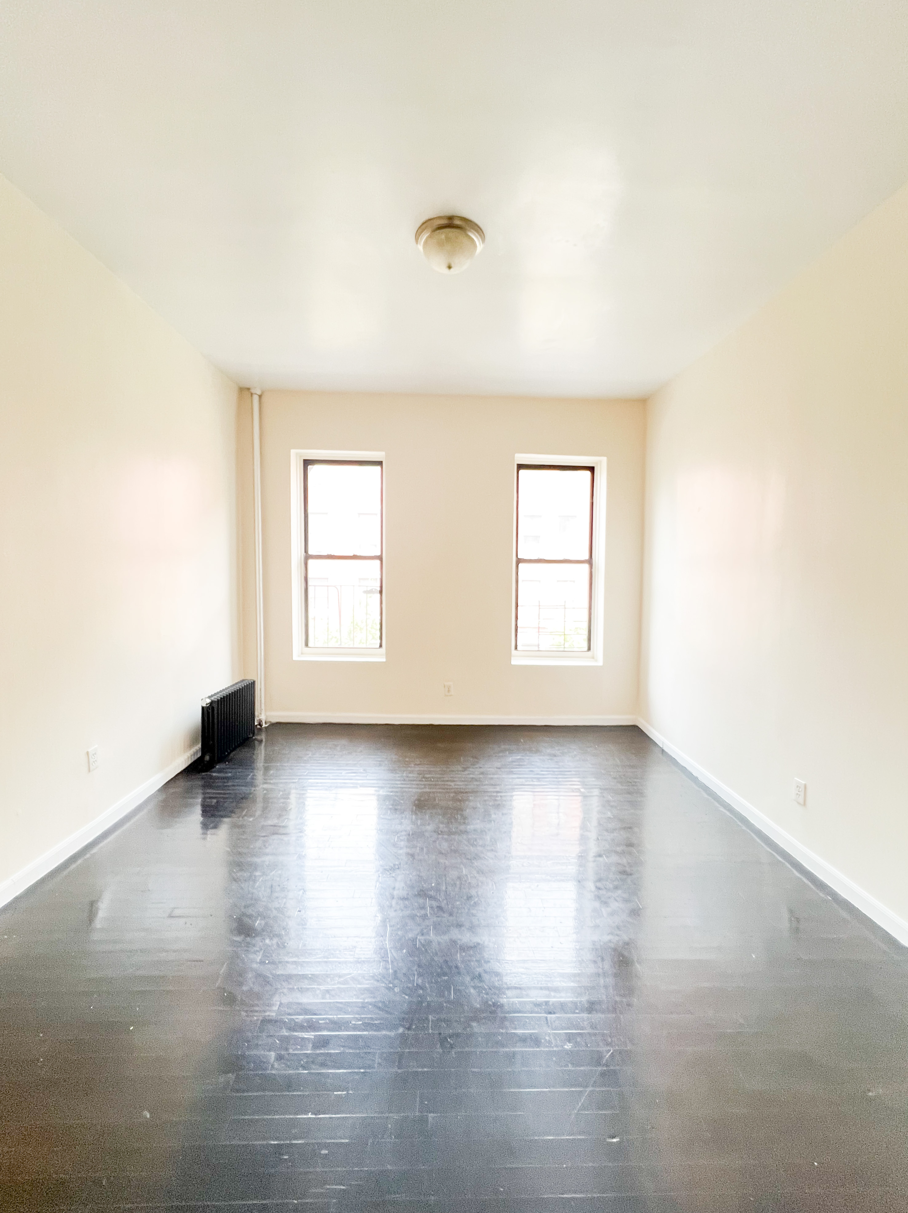 118 West 137th Street 3-D, West Harlem, Upper Manhattan, NYC - 2 Bedrooms  
1 Bathrooms  
4 Rooms - 