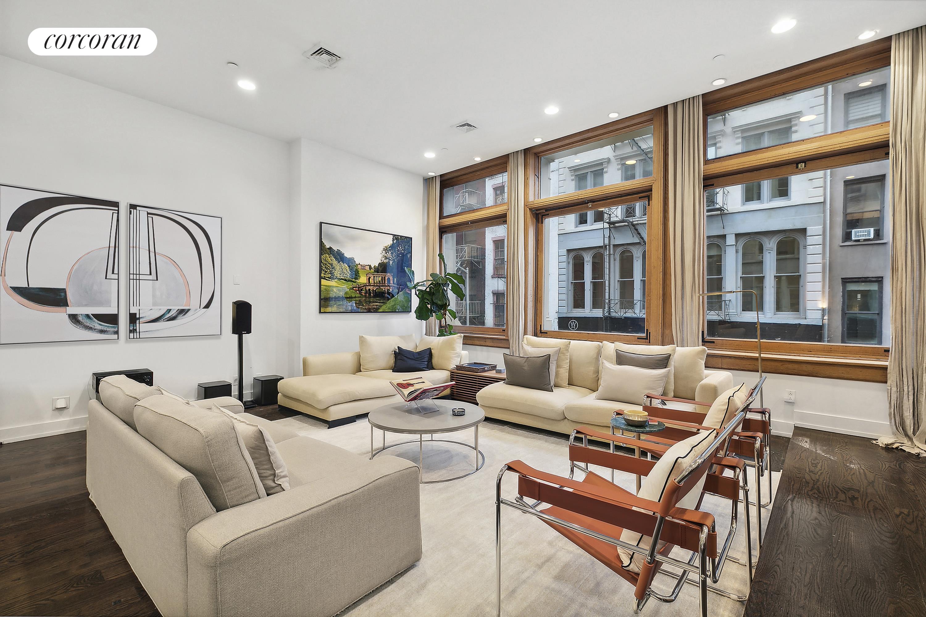 60 Lispenard Street 2, Tribeca, Downtown, NYC - 5 Bedrooms  
4 Bathrooms  
9 Rooms - 