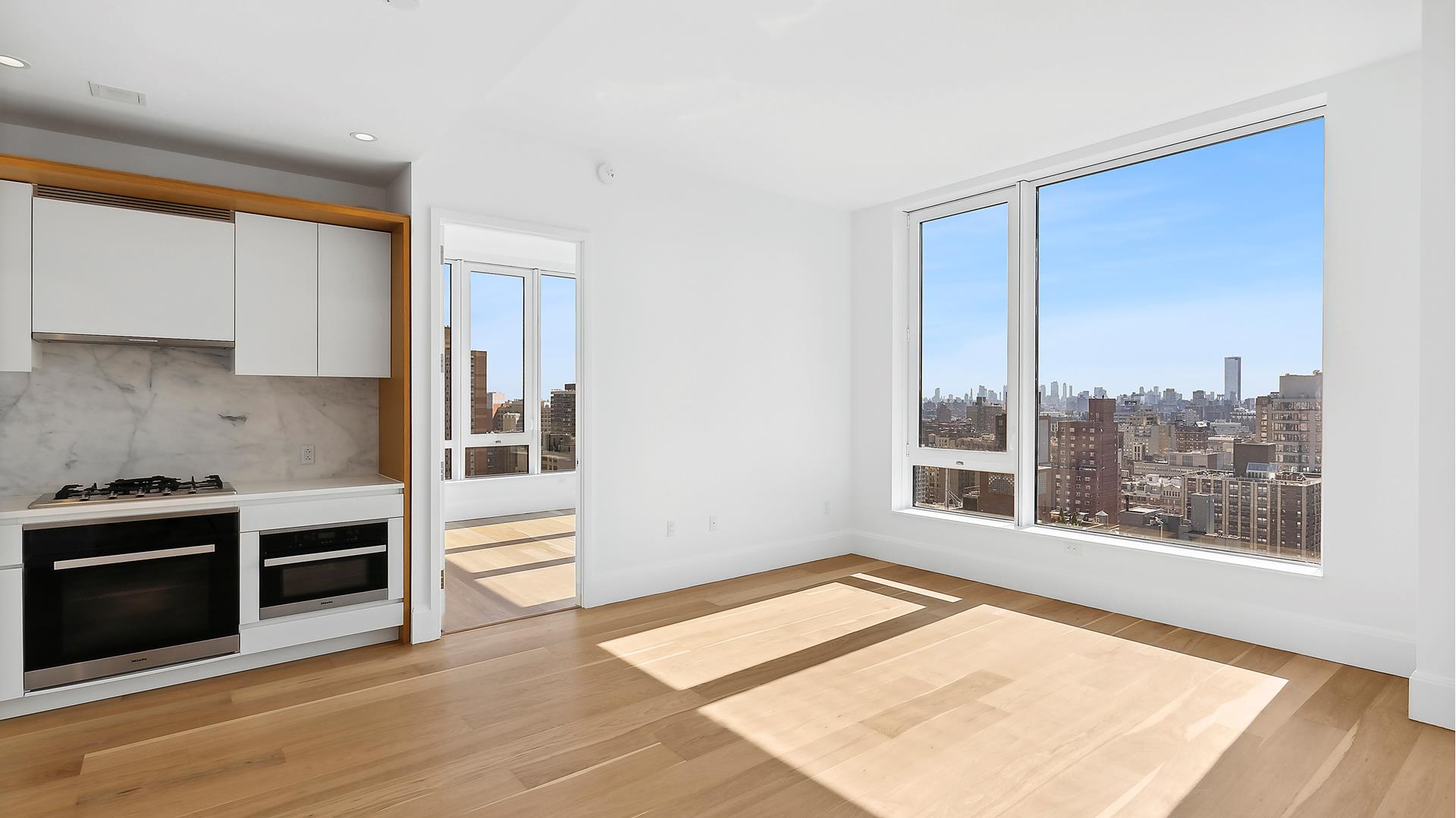 368 3rd Avenue 22B, Kips Bay, Midtown East, NYC - 2 Bedrooms  
2 Bathrooms  
4 Rooms - 