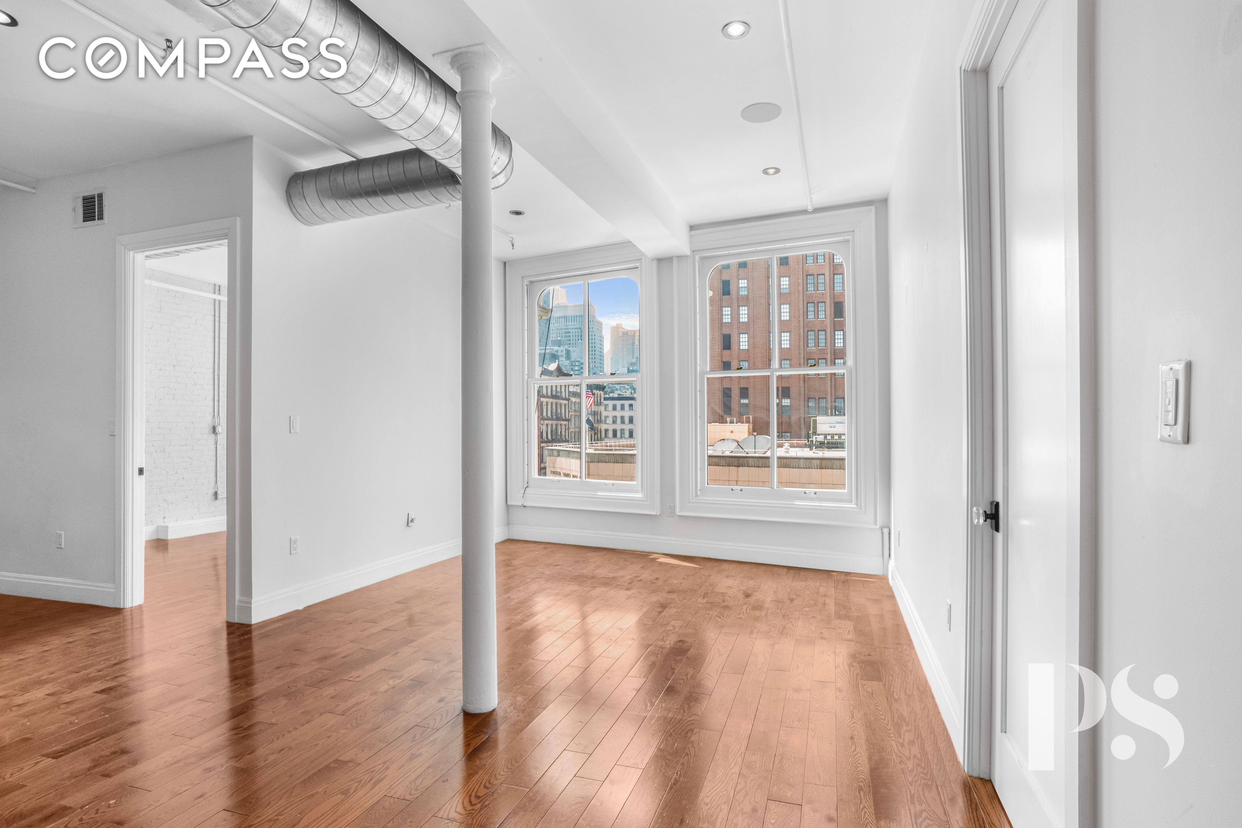 2 Wooster Street 4B, Soho, Downtown, NYC - 3 Bedrooms  
1 Bathrooms  
4 Rooms - 