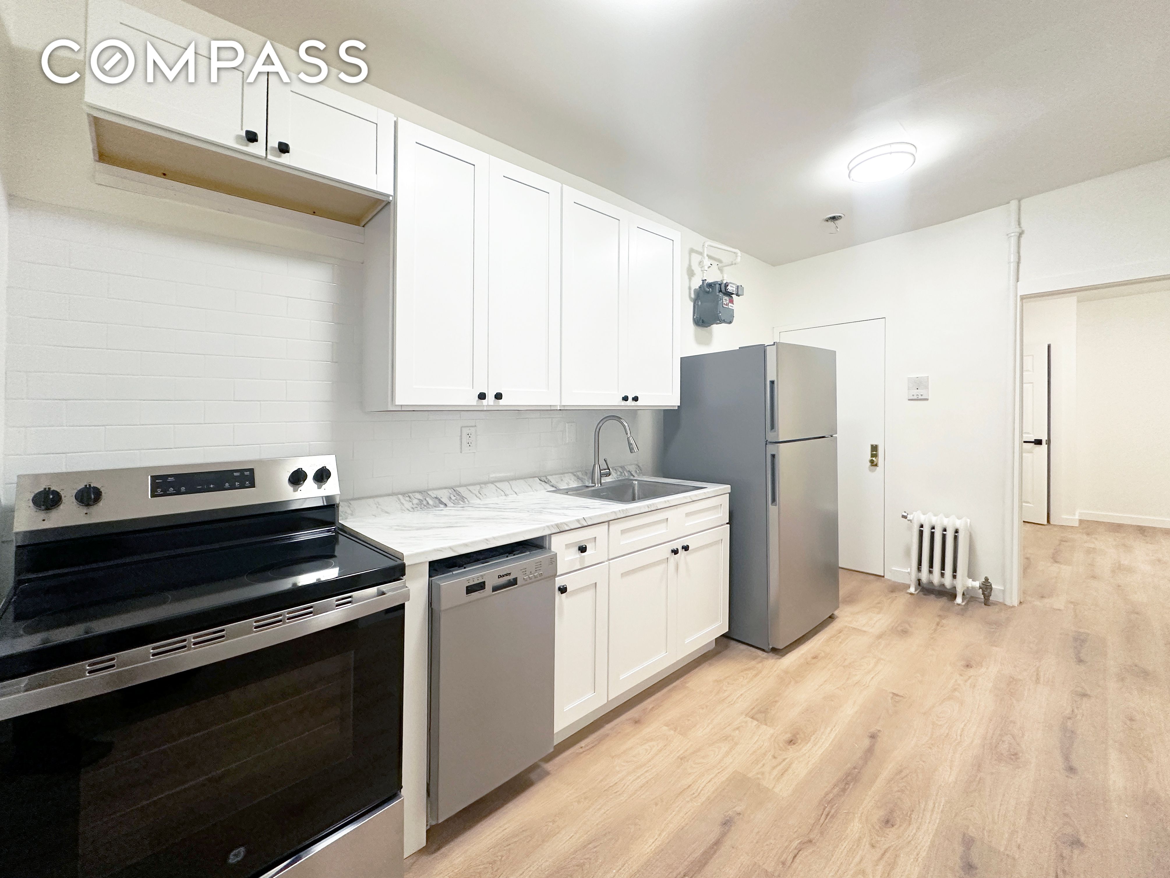 55 Spring Street 4, Nolita, Downtown, NYC - 2 Bedrooms  
1.5 Bathrooms  
4 Rooms - 