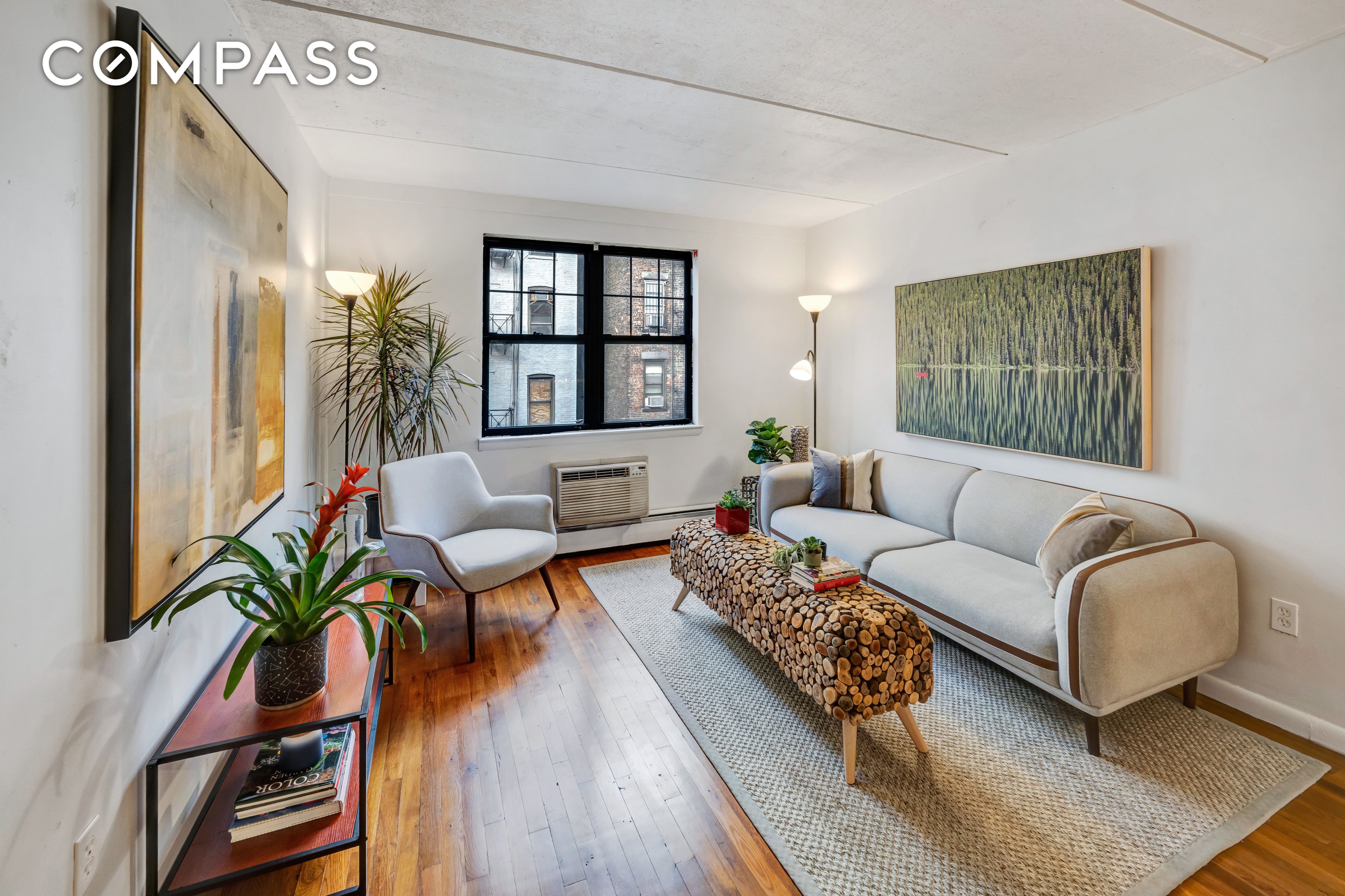 511 East 11th Street A3, East Village, Downtown, NYC - 3 Bedrooms  
2 Bathrooms  
5 Rooms - 