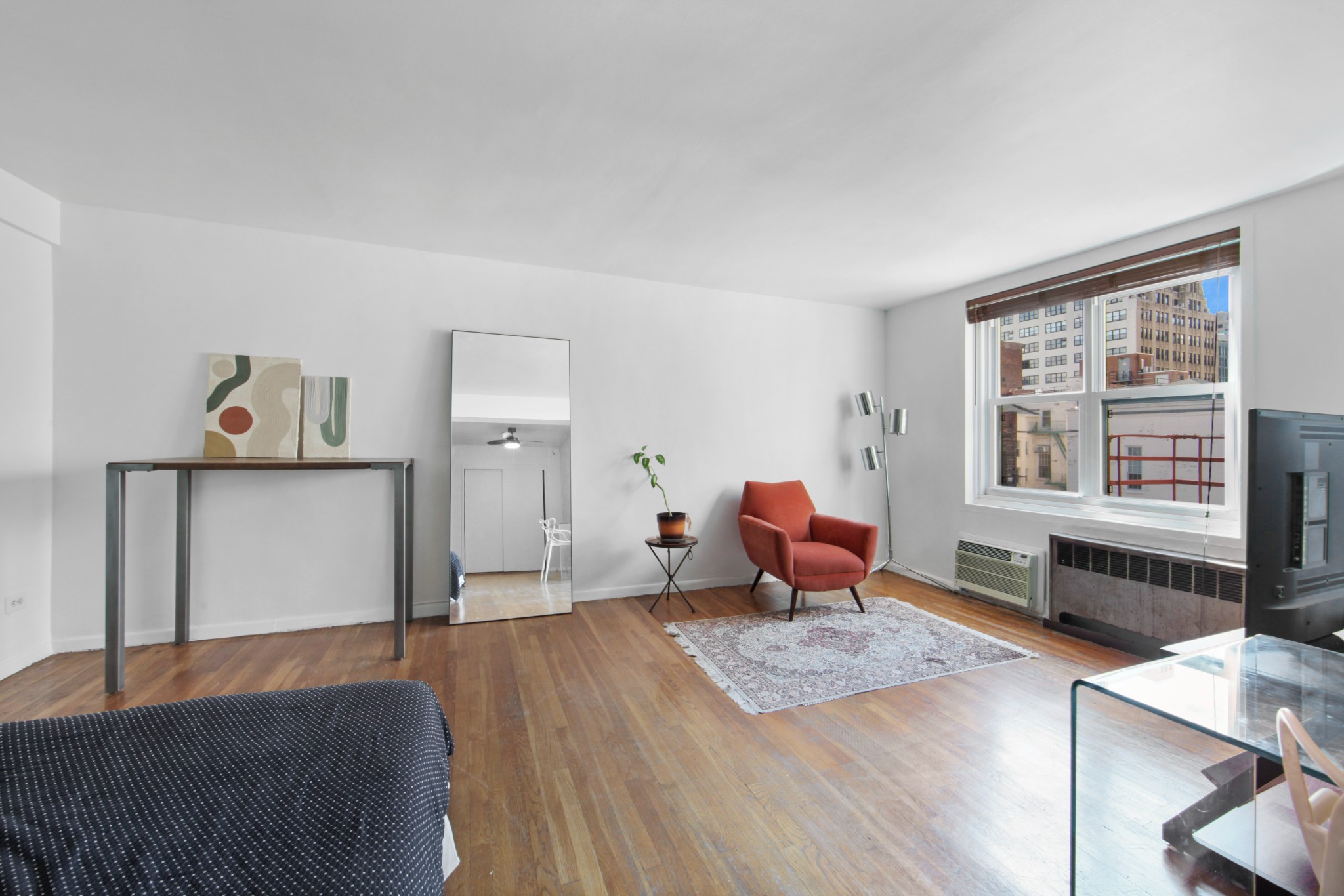 185 West Houston Street 6K, Soho, Downtown, NYC - 1 Bathrooms  
2 Rooms - 