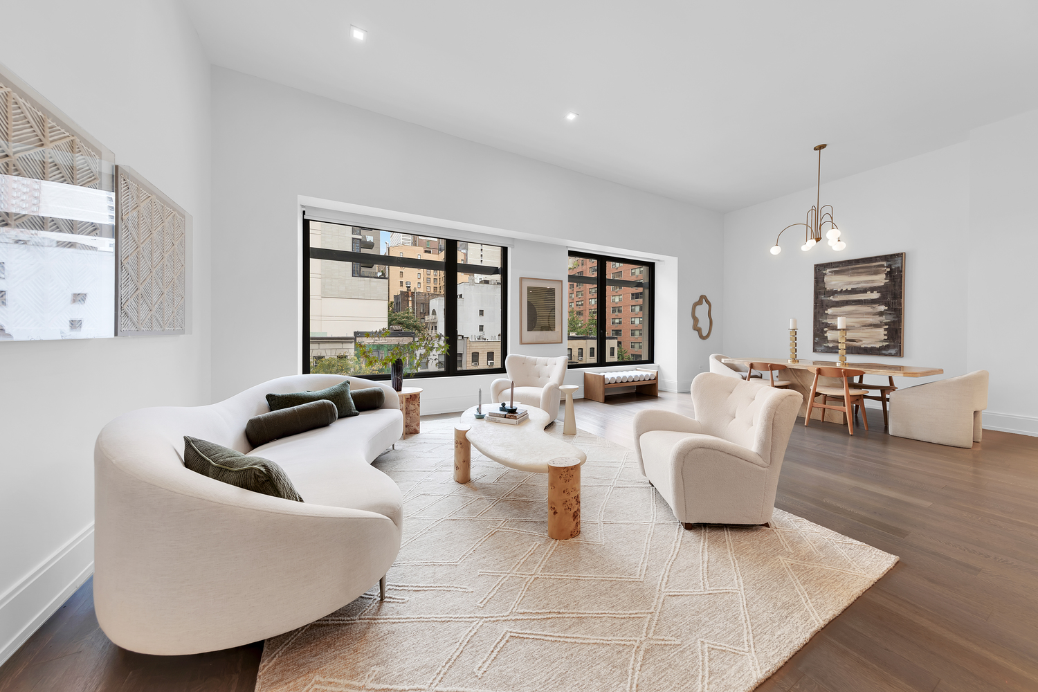 301 East 50th Street 4D, Turtle Bay, Midtown East, NYC - 3 Bedrooms  
3.5 Bathrooms  
6 Rooms - 