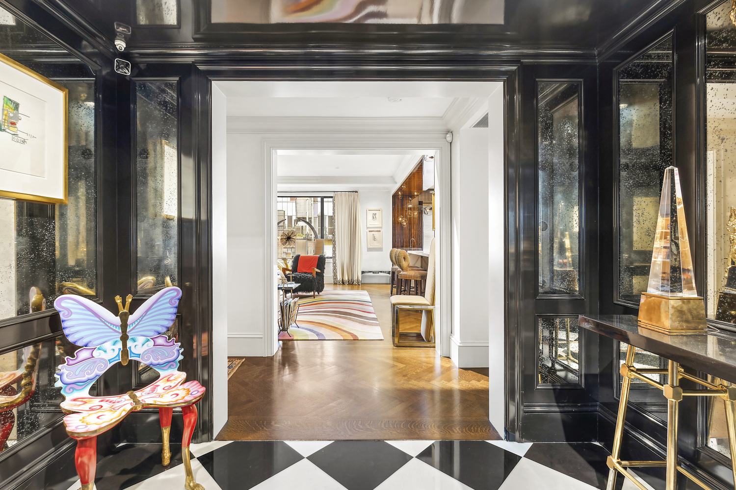 150 Central Park 1610, Central Park South, Midtown West, NYC - 3 Bedrooms  
3.5 Bathrooms  
8 Rooms - 