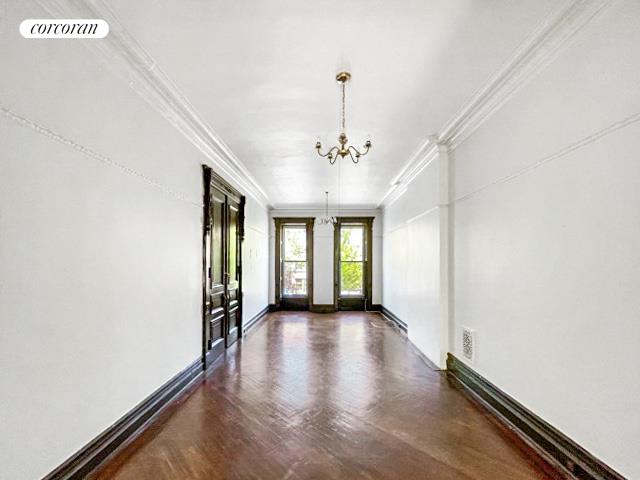 146 Halsey Street, Bedford-Stuyvesant, Brooklyn, New York - 6 Bedrooms  
4 Bathrooms  
10 Rooms - 