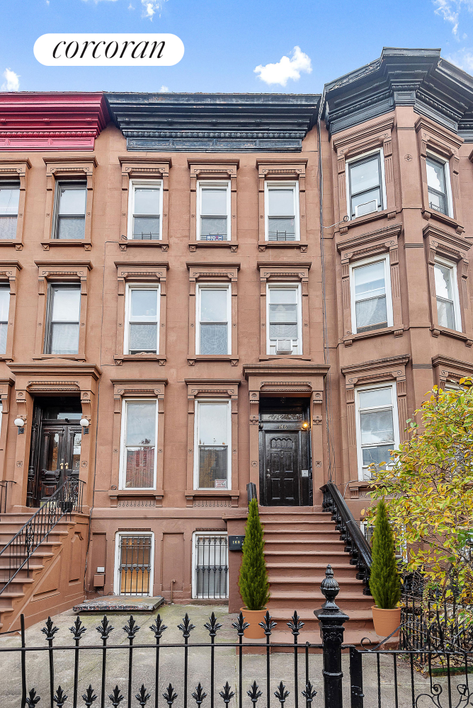 146 Halsey Street, Bedford-Stuyvesant, Brooklyn, New York - 6 Bedrooms  
4 Bathrooms  
10 Rooms - 