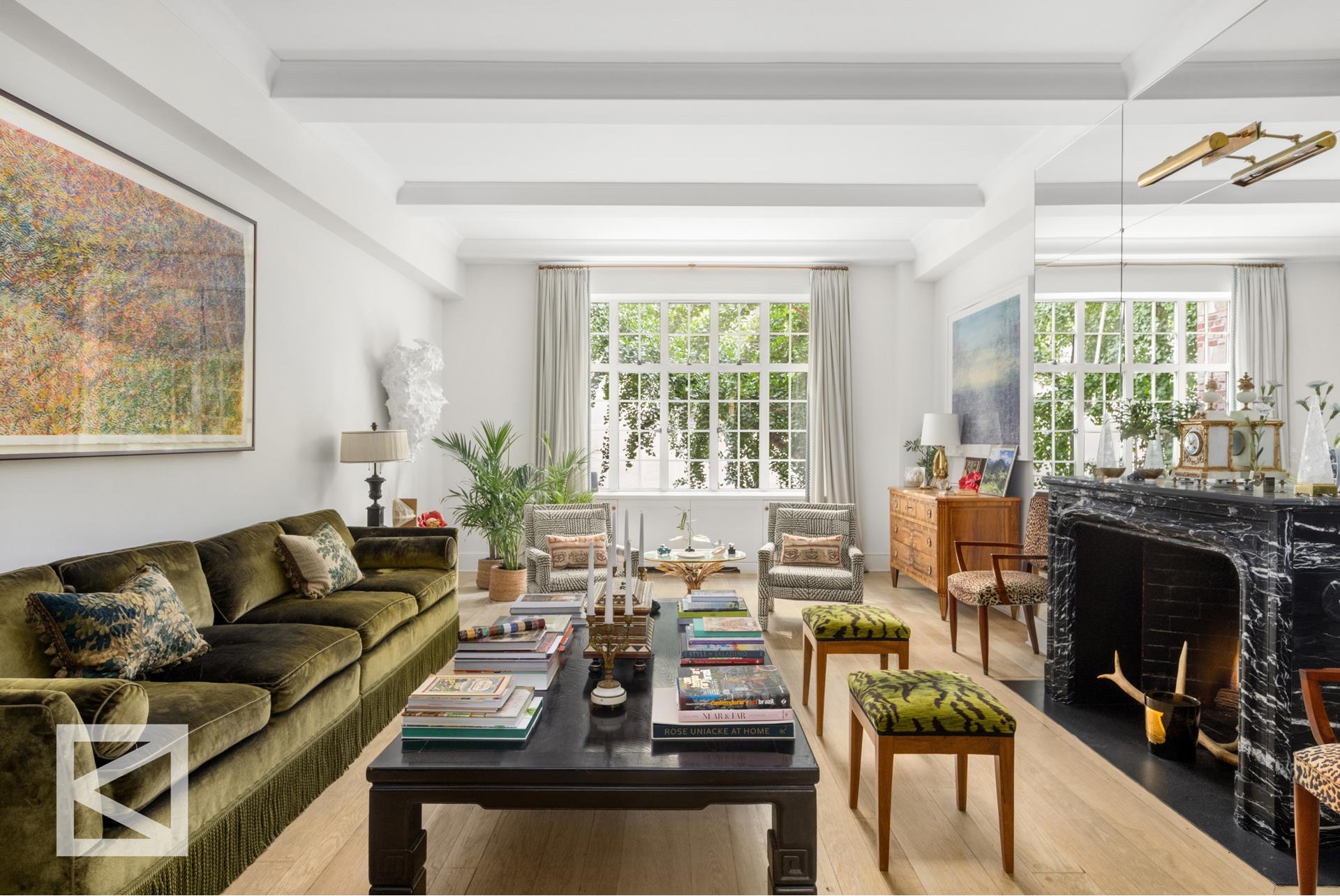 116 East 68th Street 2C, Lenox Hill, Upper East Side, NYC - 3 Bedrooms  
3 Bathrooms  
7 Rooms - 