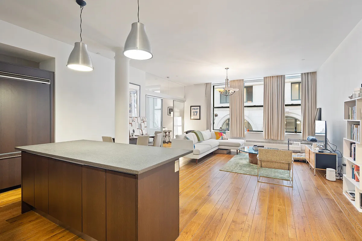 21 Astor Place 3A, Noho, Downtown, NYC - 1 Bedrooms  
2 Bathrooms  
4 Rooms - 