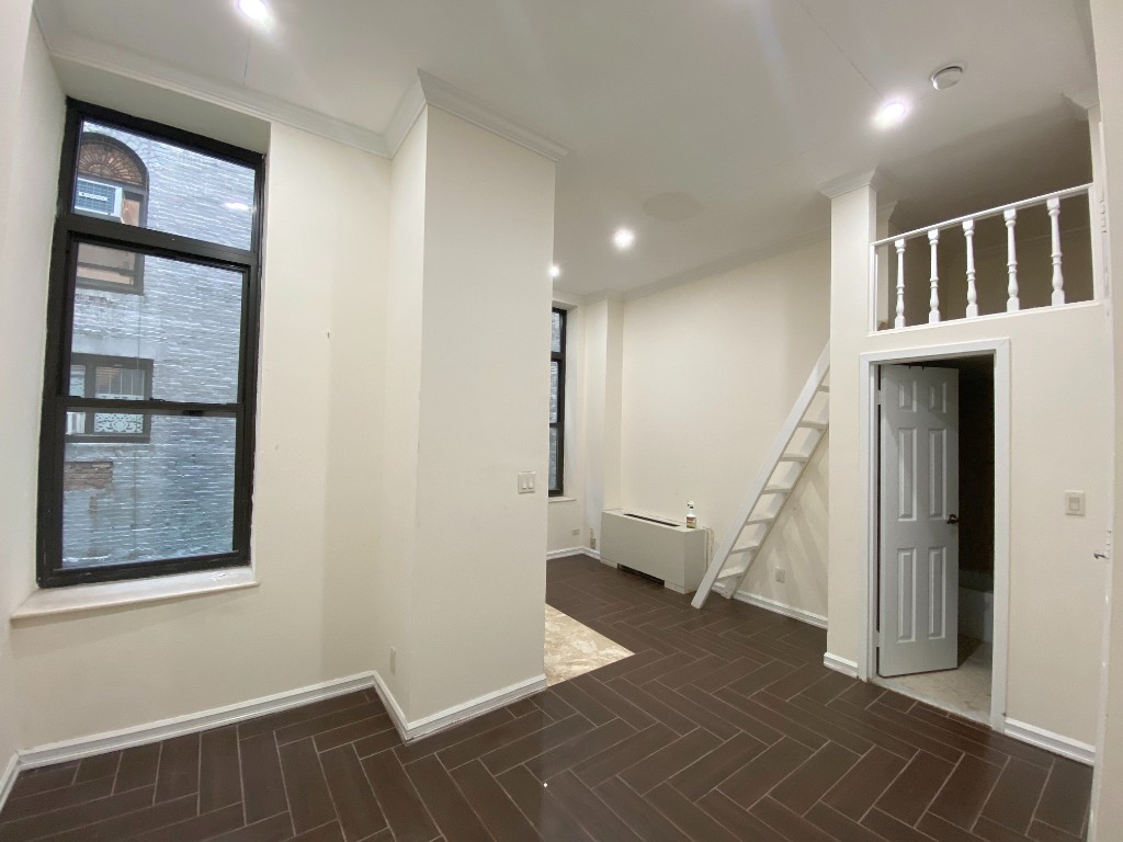 Photo 1 of 304 West 92nd Street 1G, Upper West Side, NYC, $2,750, Web #: 1089709678