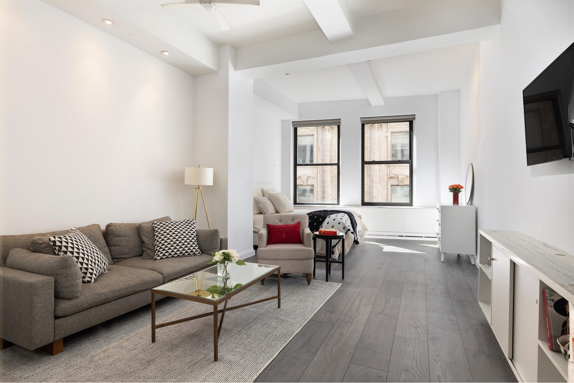 3 Hanover Square 9G, Financial District, Downtown, NYC - 1 Bathrooms  
2 Rooms - 