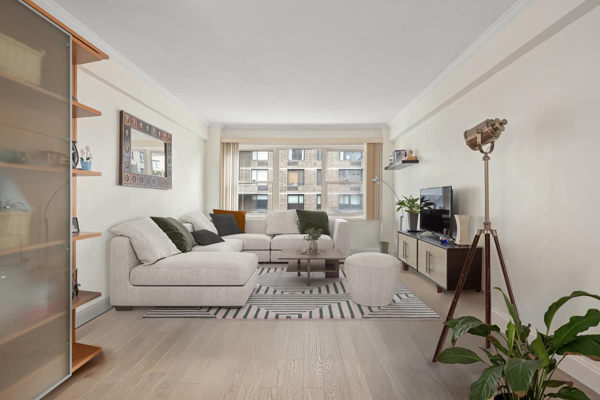 310 East 49th Street 9-D, Turtle Bay, Midtown East, NYC - 1 Bedrooms  
1 Bathrooms  
3 Rooms - 