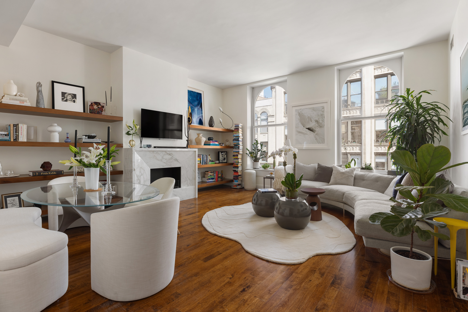 42 East 20th Street 7A, Flatiron, Downtown, NYC - 2 Bedrooms  
2 Bathrooms  
4 Rooms - 