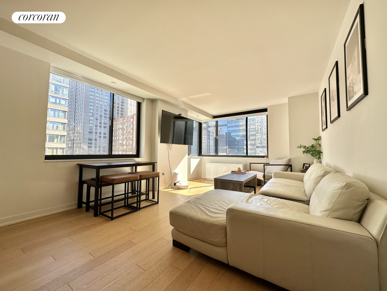 Photo 1 of 1 Columbus Place S8g, Midtown West, NYC, $4,995, Web #: 1089762559