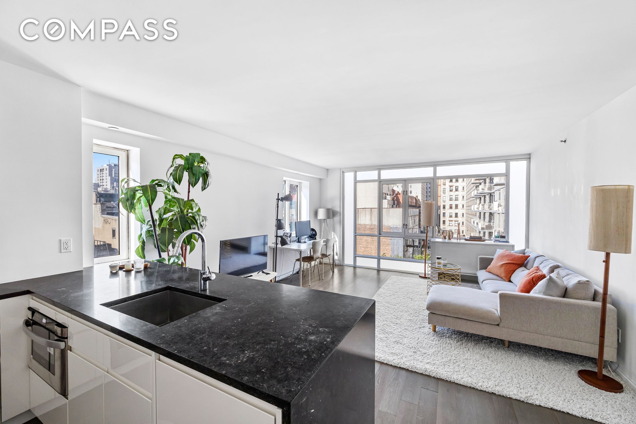 385 1st Avenue 6H, Gramercy Park, Downtown, NYC - 1 Bedrooms  
1 Bathrooms  
3 Rooms - 