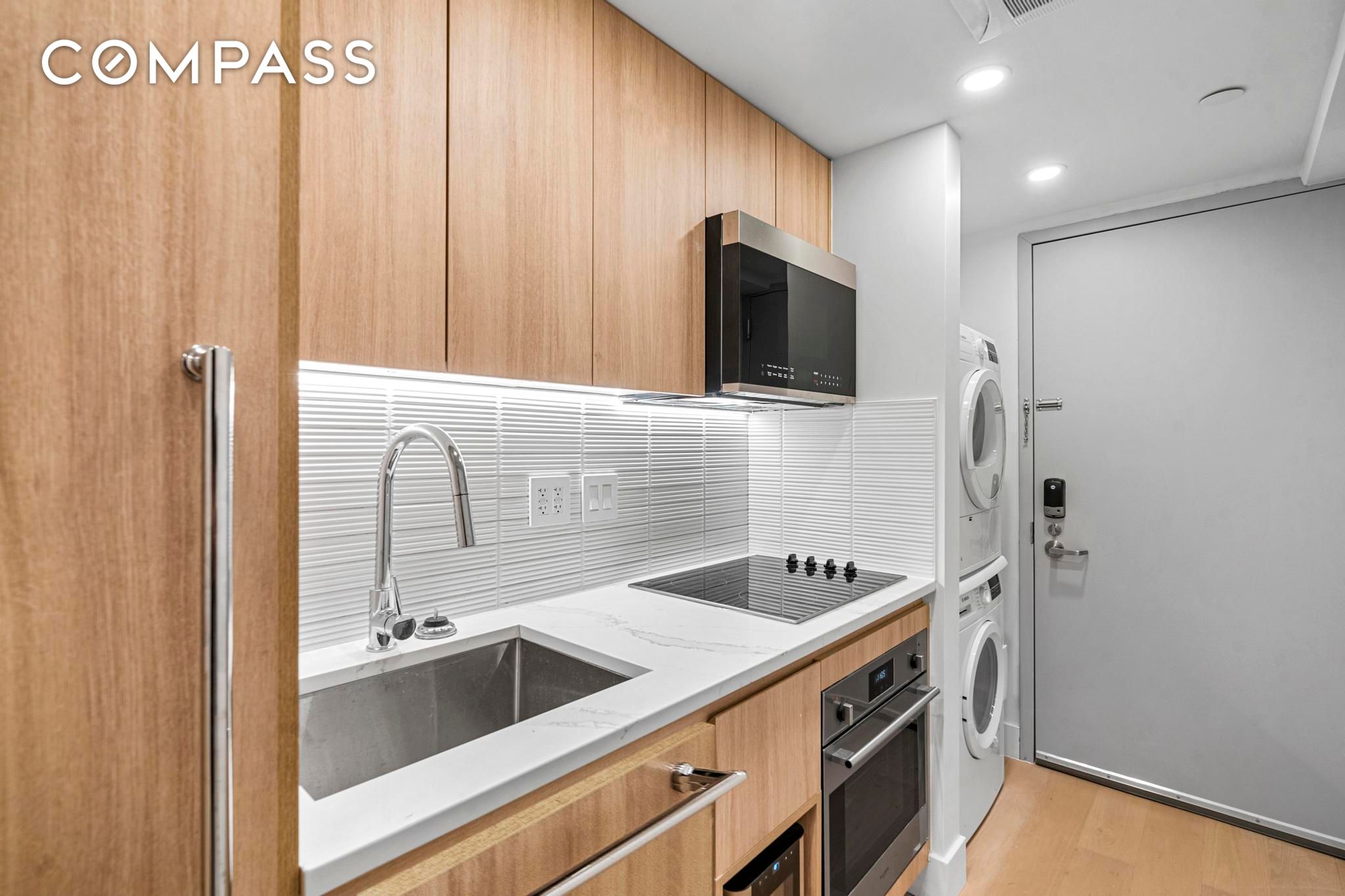 109 East 29th Street 1B, Nomad, Downtown, NYC - 2 Bedrooms  
1 Bathrooms  
5 Rooms - 