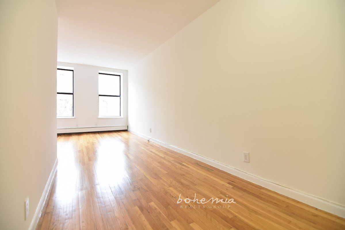 138 West 112th Street 4-A, West Harlem, Upper Manhattan, NYC - 2 Bedrooms  
1 Bathrooms  
4 Rooms - 