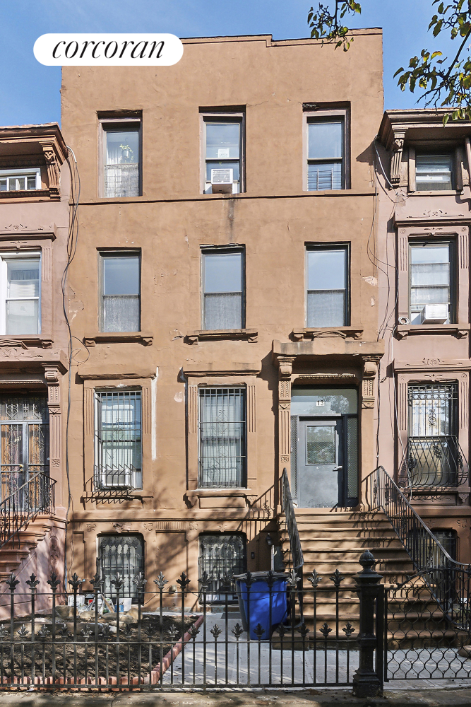 13 Hart Street 3, Bedford-Stuyvesant, Brooklyn, New York - 1 Bedrooms  
1 Bathrooms  
2 Rooms - 