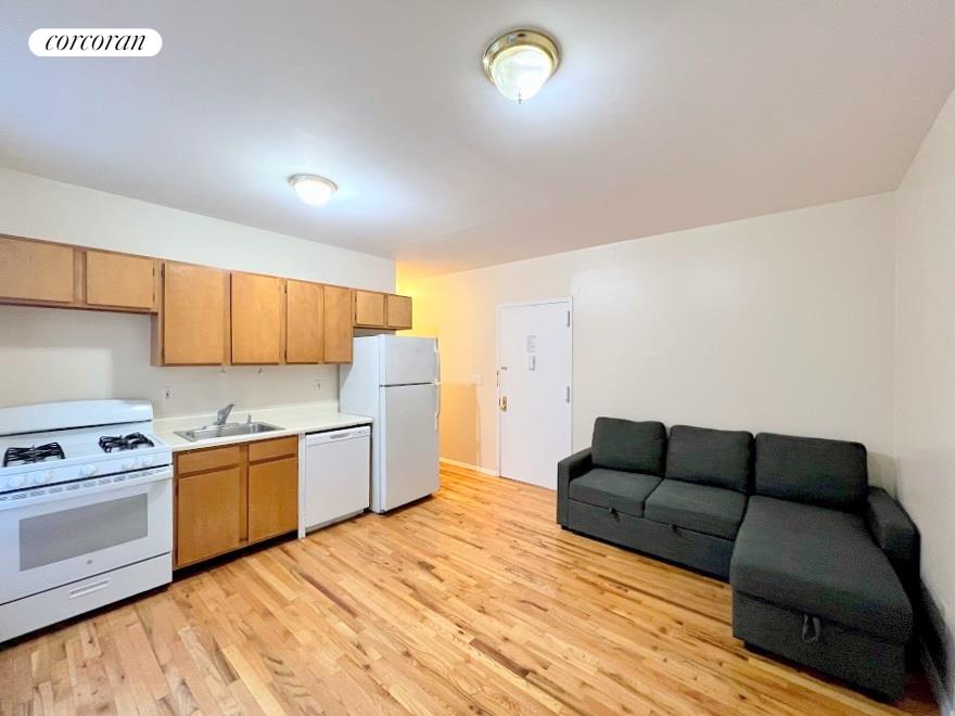 35 Central Park 5C, South Harlem, Upper Manhattan, NYC - 1 Bedrooms  
1 Bathrooms  
2 Rooms - 