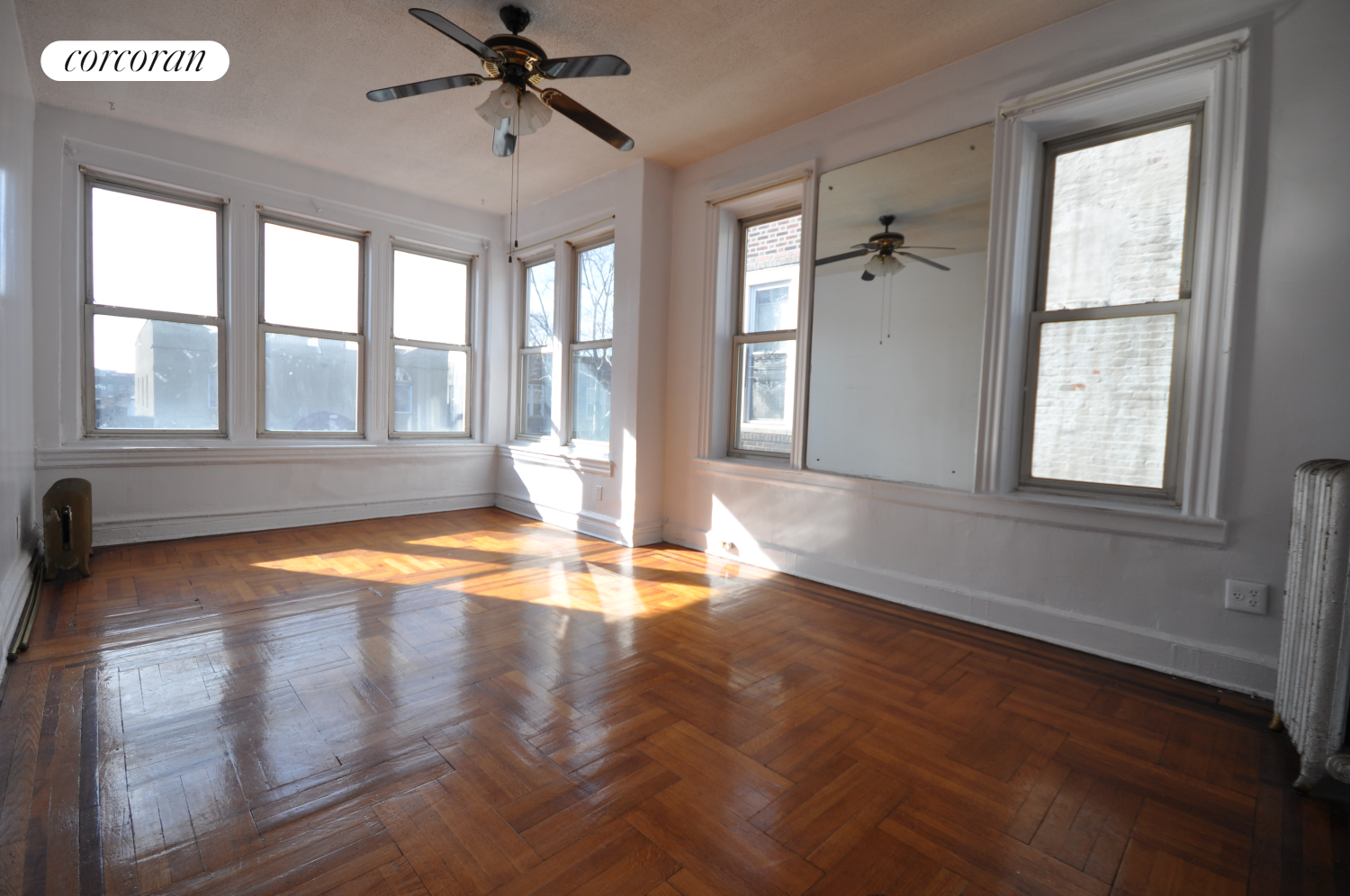 1671 Carroll Street 2B, Weeksville, Brooklyn, New York - 4 Bedrooms  
1 Bathrooms  
6 Rooms - 