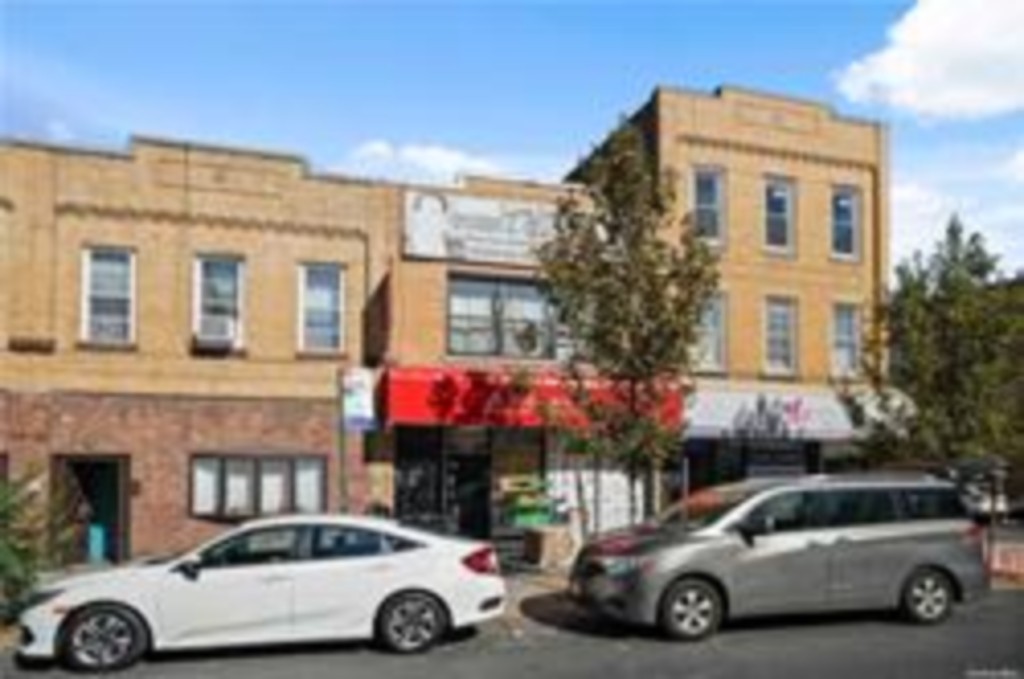 65-17 Myrtle Avenue, Glendale, Queens, New York - 1 Bathrooms  
2 Rooms - 