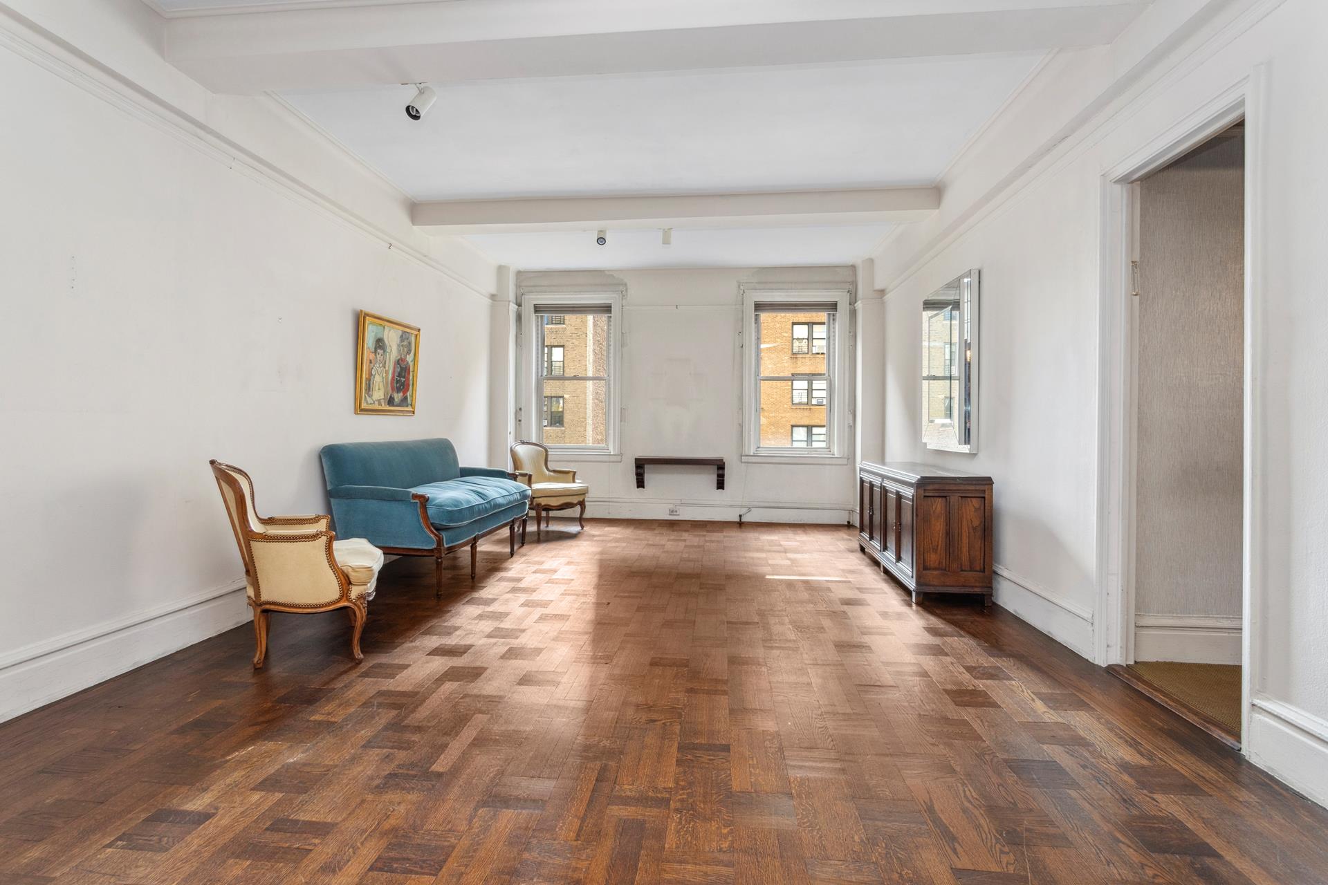 145 West 86th Street 8A, Upper West Side, Upper West Side, NYC - 3 Bedrooms  
2.5 Bathrooms  
6 Rooms - 