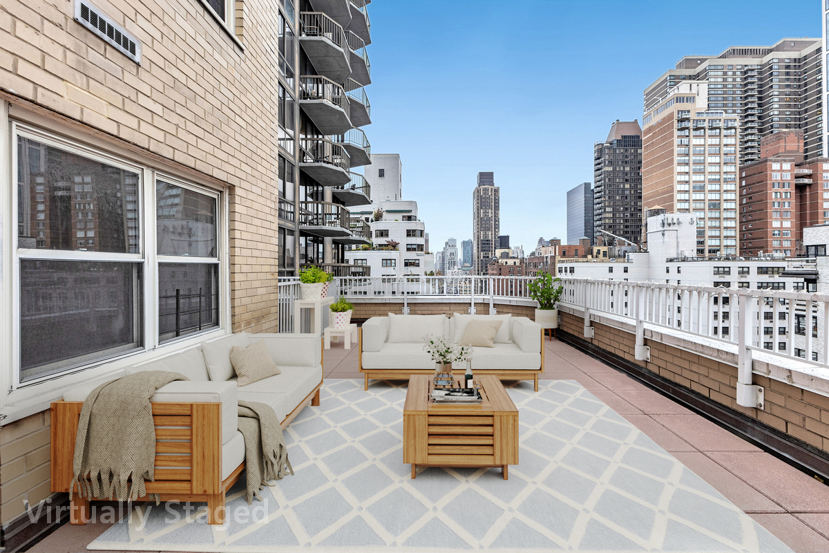 345 East 56th Street 18C, Sutton Place, Midtown East, NYC - 2 Bedrooms  
2 Bathrooms  
4 Rooms - 