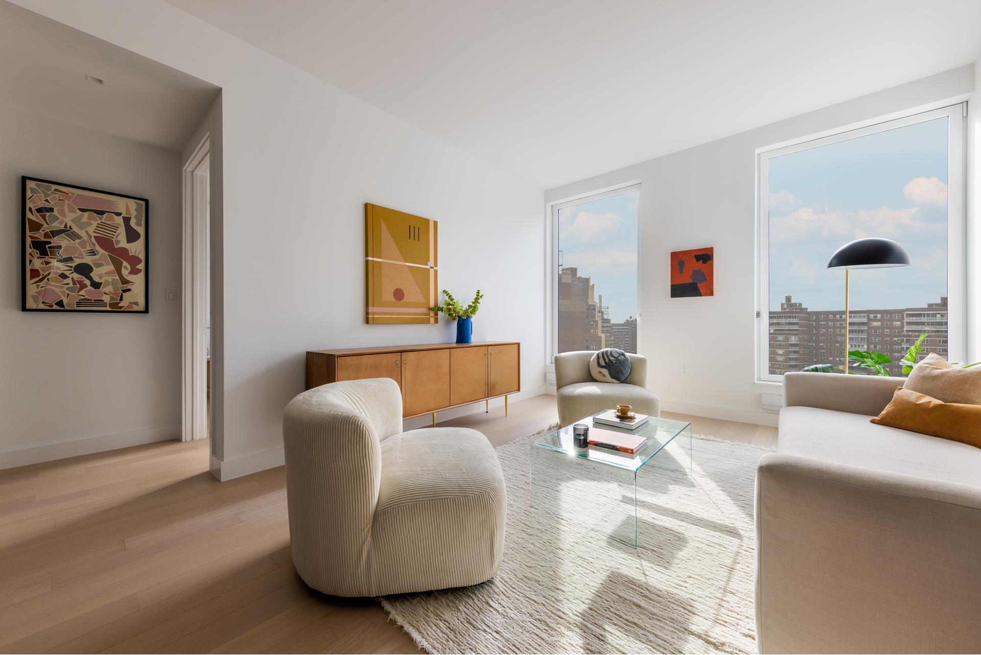 225 West 28th Street 6E, Chelsea, Downtown, NYC - 1 Bedrooms  
1.5 Bathrooms  
2 Rooms - 