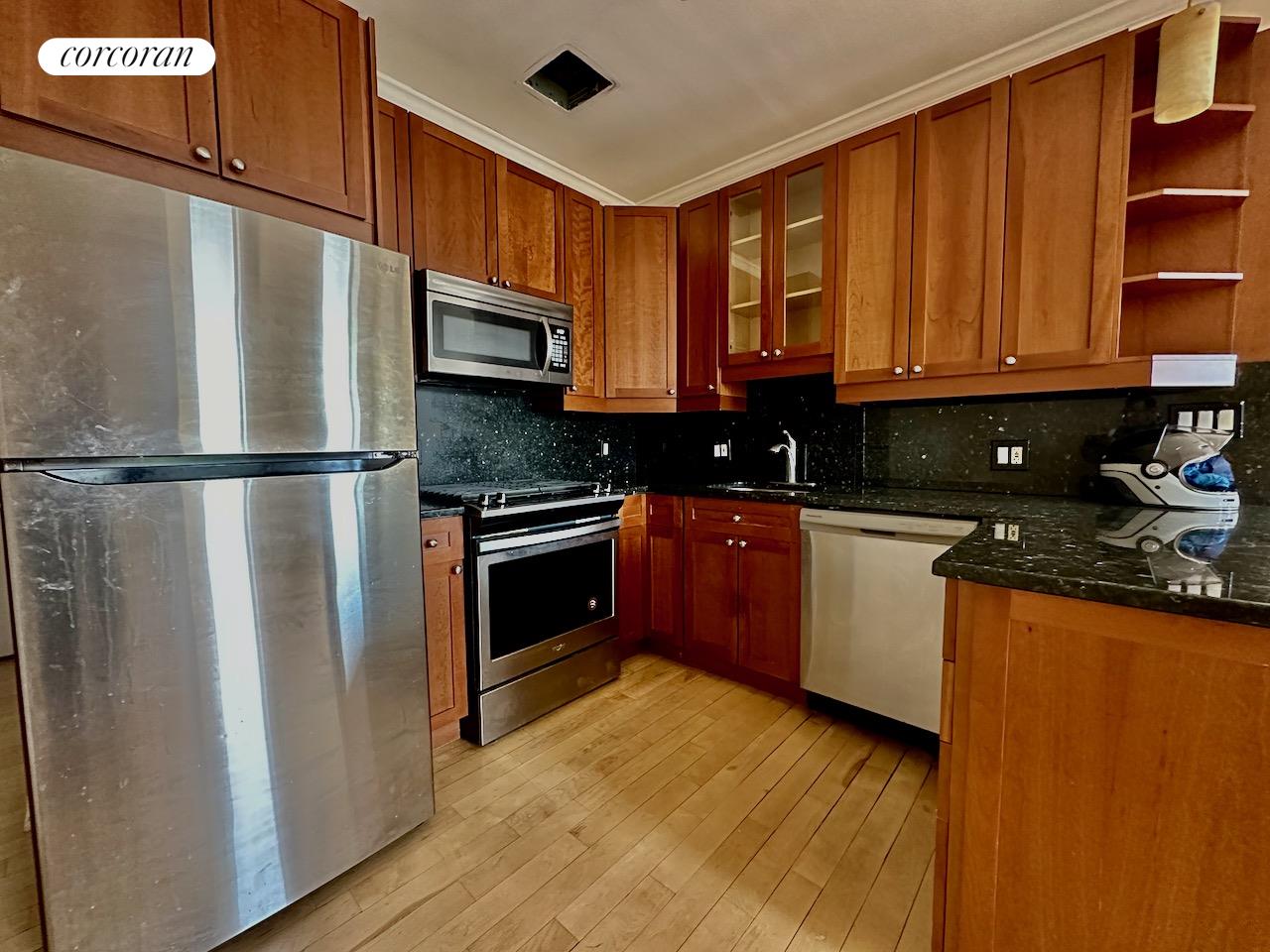 742 St Nicholas Avenue 14, Hamilton Heights, Upper Manhattan, NYC - 2 Bedrooms  
1 Bathrooms  
4 Rooms - 