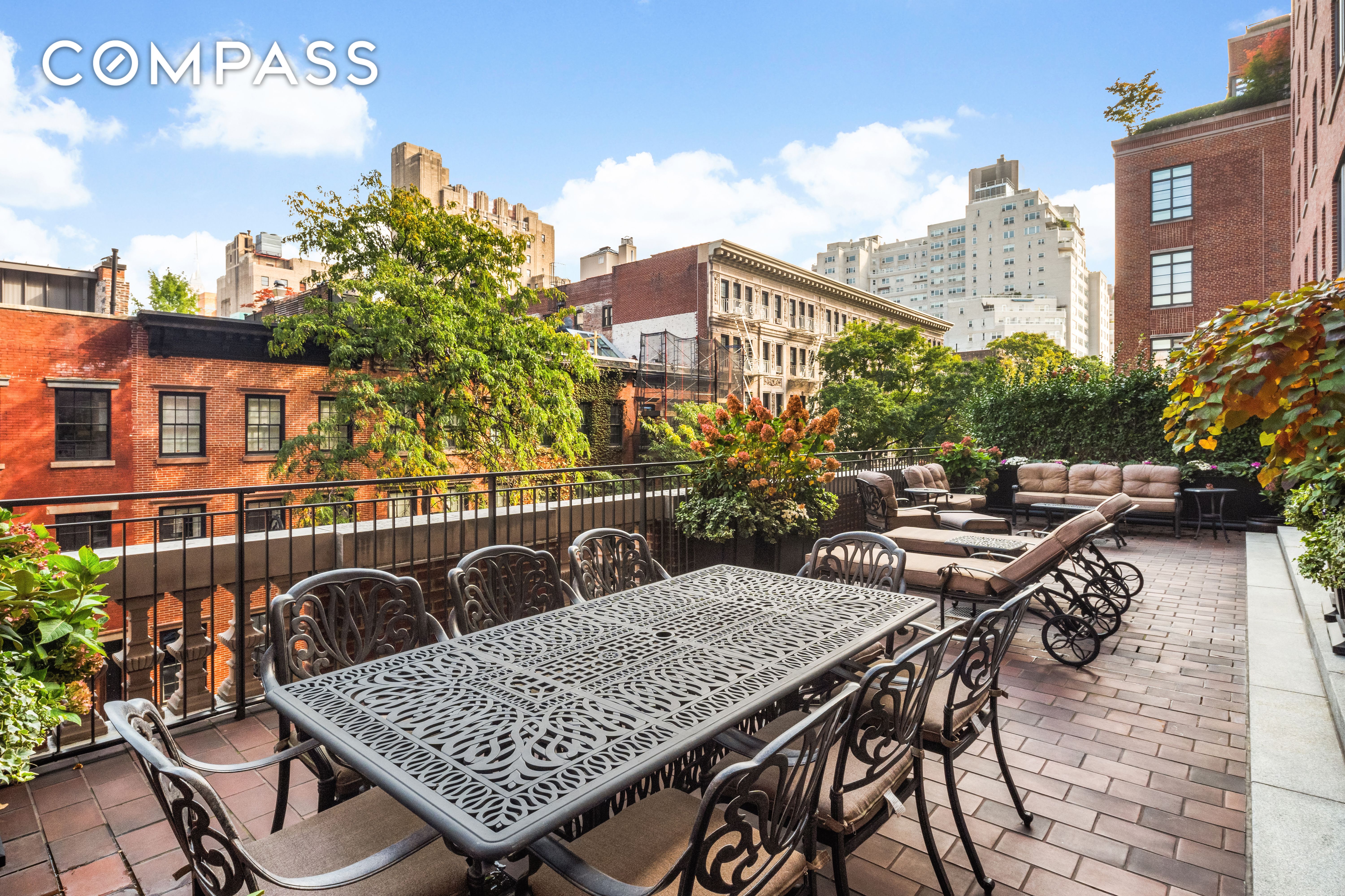 150 West 12th Street 3West, West Village, Downtown, NYC - 5 Bedrooms  
5.5 Bathrooms  
10 Rooms - 