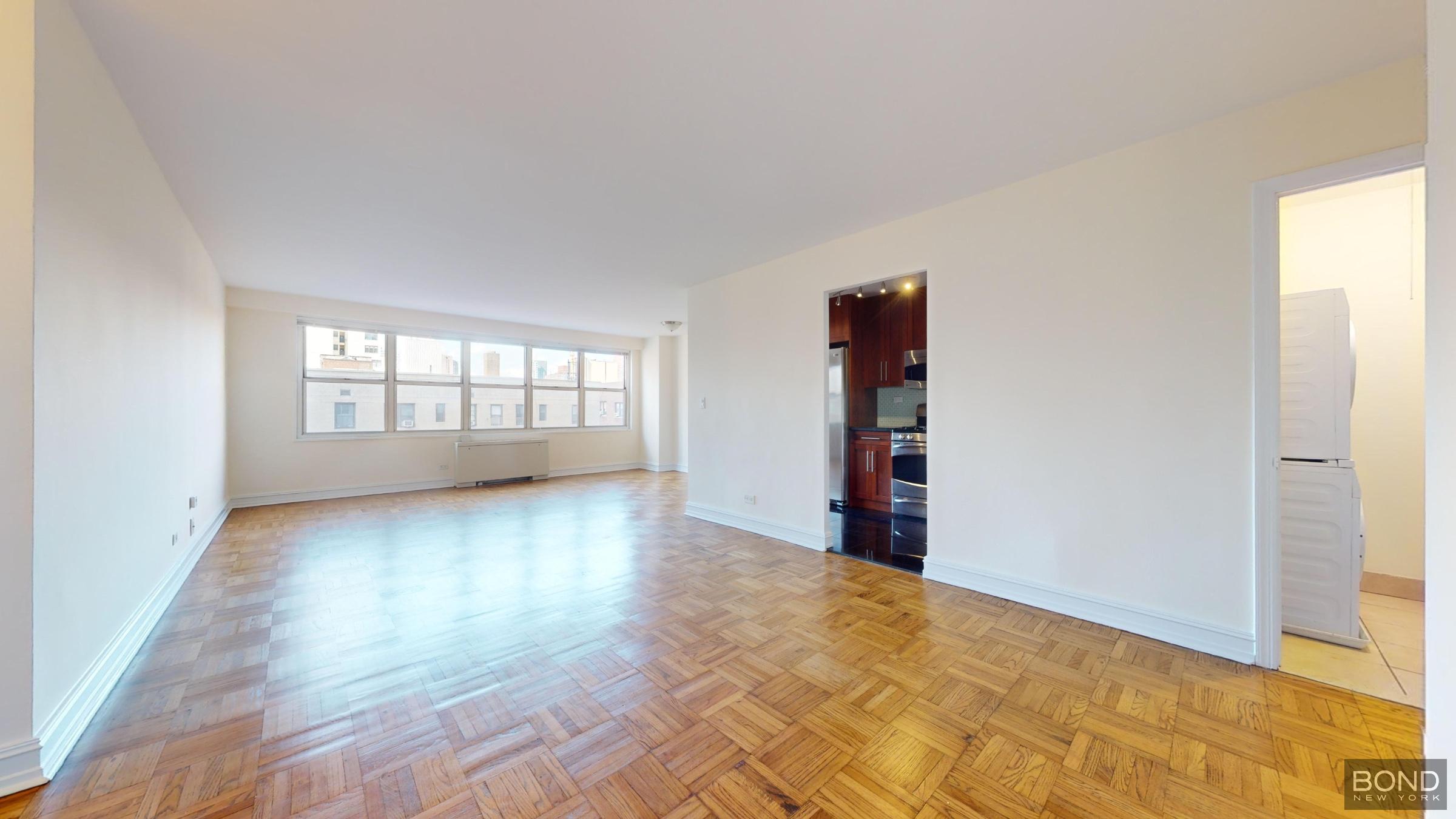 Photo 1 of 888 8th Avenue 8F, Midtown West, NYC, $5,750, Web #: 1090235188