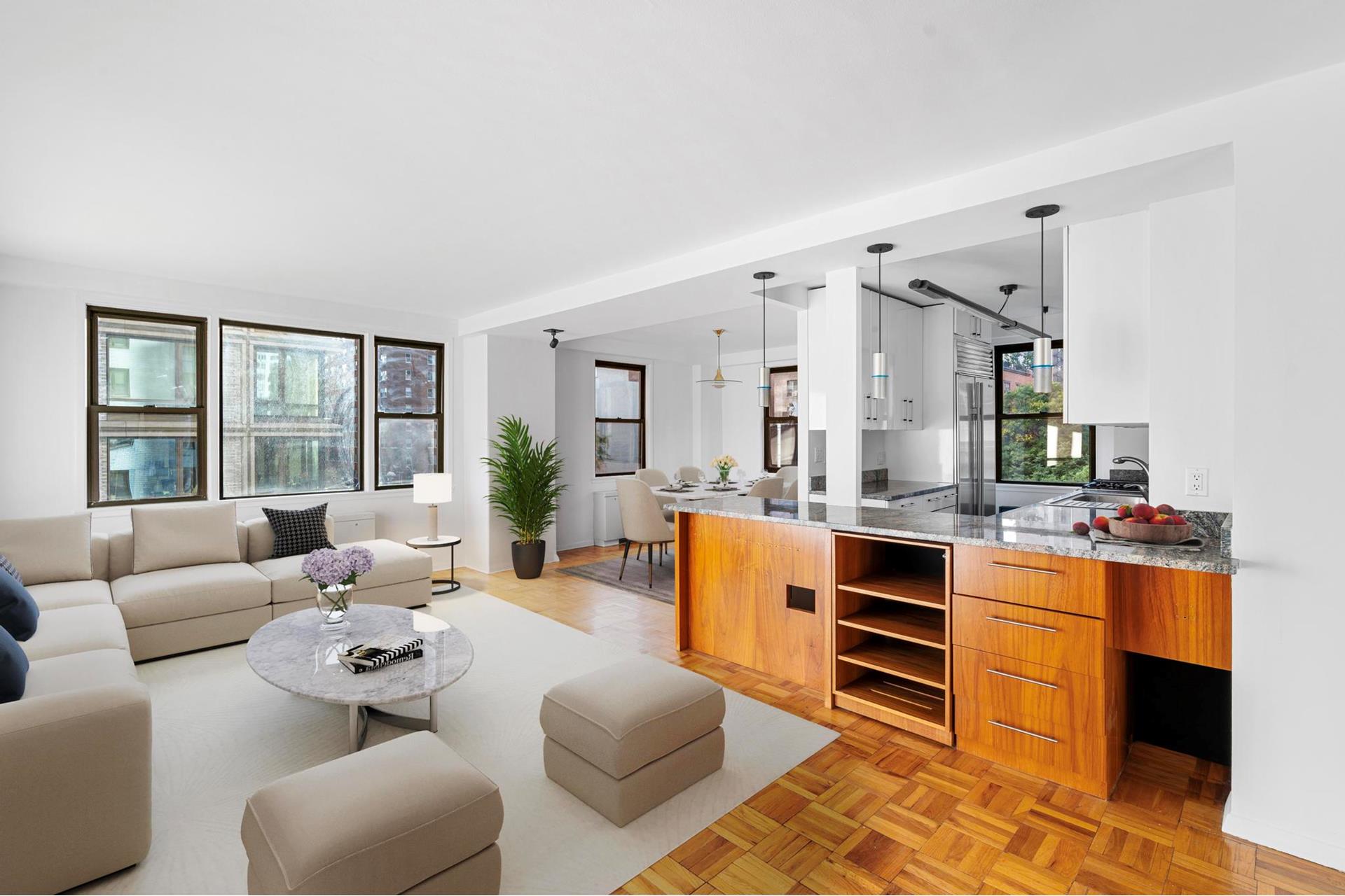 201 East 21st Street 5S, Gramercy Park, Downtown, NYC - 2 Bedrooms  
2 Bathrooms  
6 Rooms - 