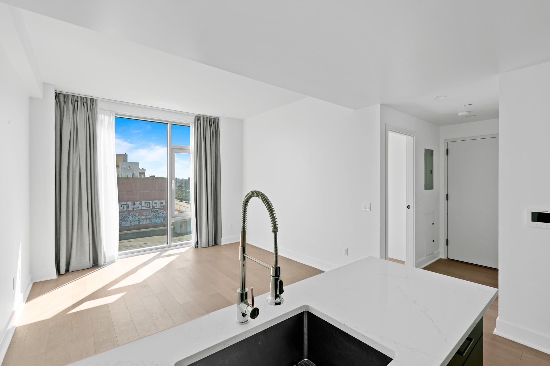 50-11 Queens Boulevard 608, Sunnyside,  - 2 Bedrooms  
2 Bathrooms  
5 Rooms - 