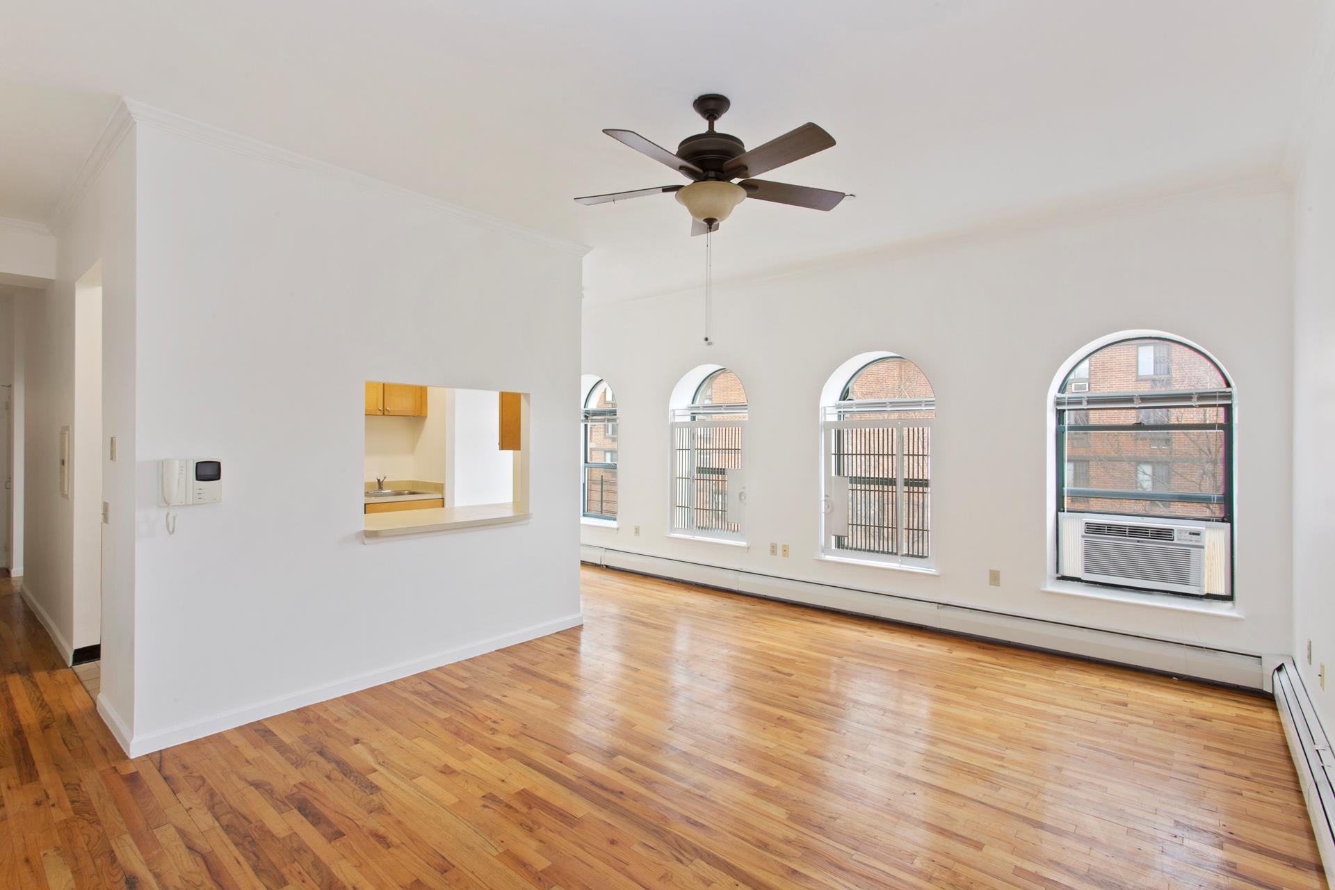 313 West 143rd Street 5C, Central Harlem, Upper Manhattan, NYC - 2 Bedrooms  
2 Bathrooms  
4 Rooms - 