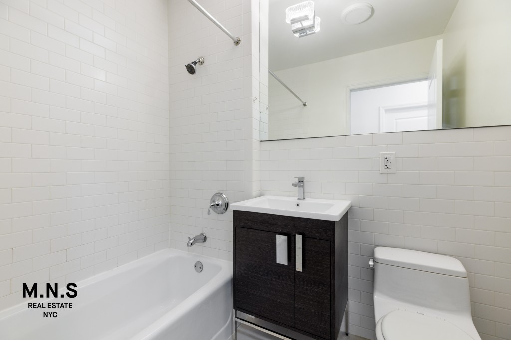 375 Myrtle Avenue PH-2