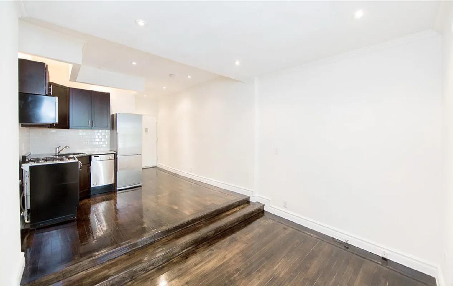 340 East 81st Street 2D, Upper East Side, Upper East Side, NYC - 1 Bedrooms  
1 Bathrooms  
3 Rooms - 