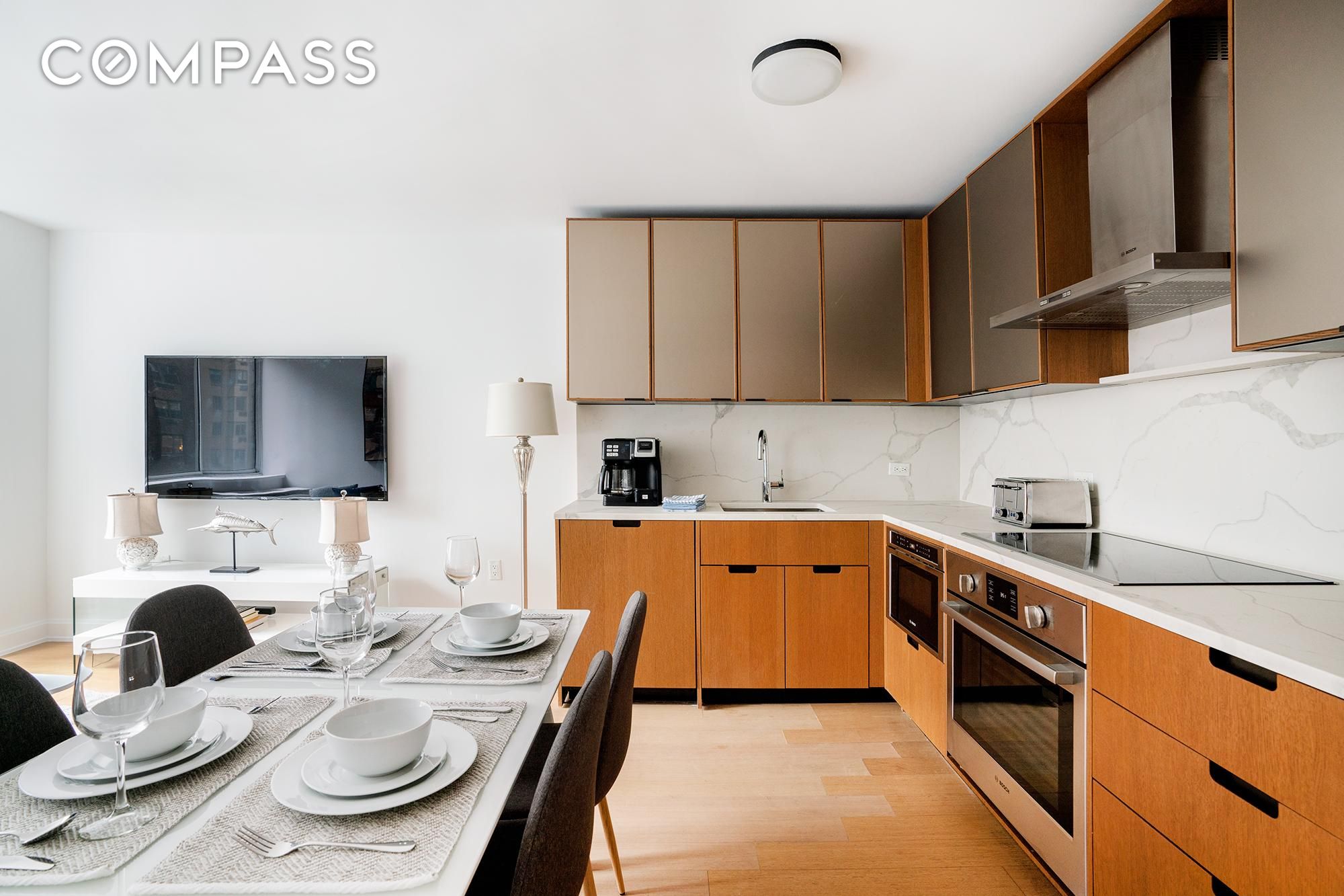 Photo 1 of 420 East 54th Street 808, Midtown East, NYC, $8,500, Web #: 1090298342