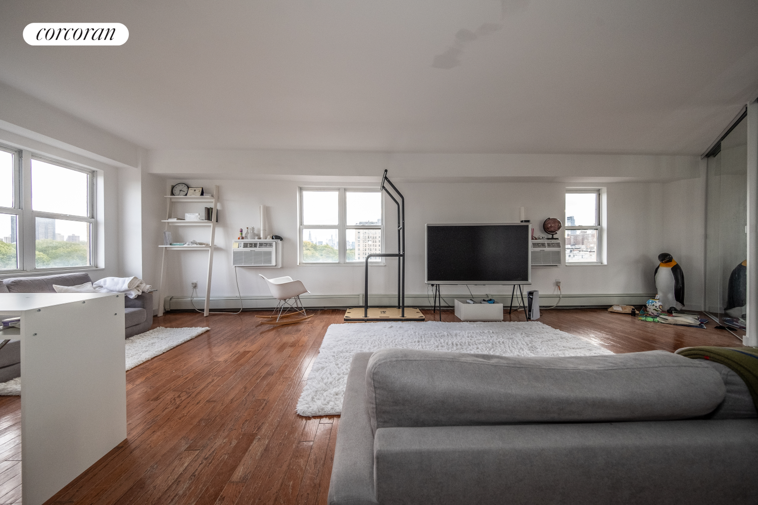 300 West 110th Street 12E, Manhattan Valley, Upper Manhattan, NYC - 1 Bedrooms  
1 Bathrooms  
3 Rooms - 