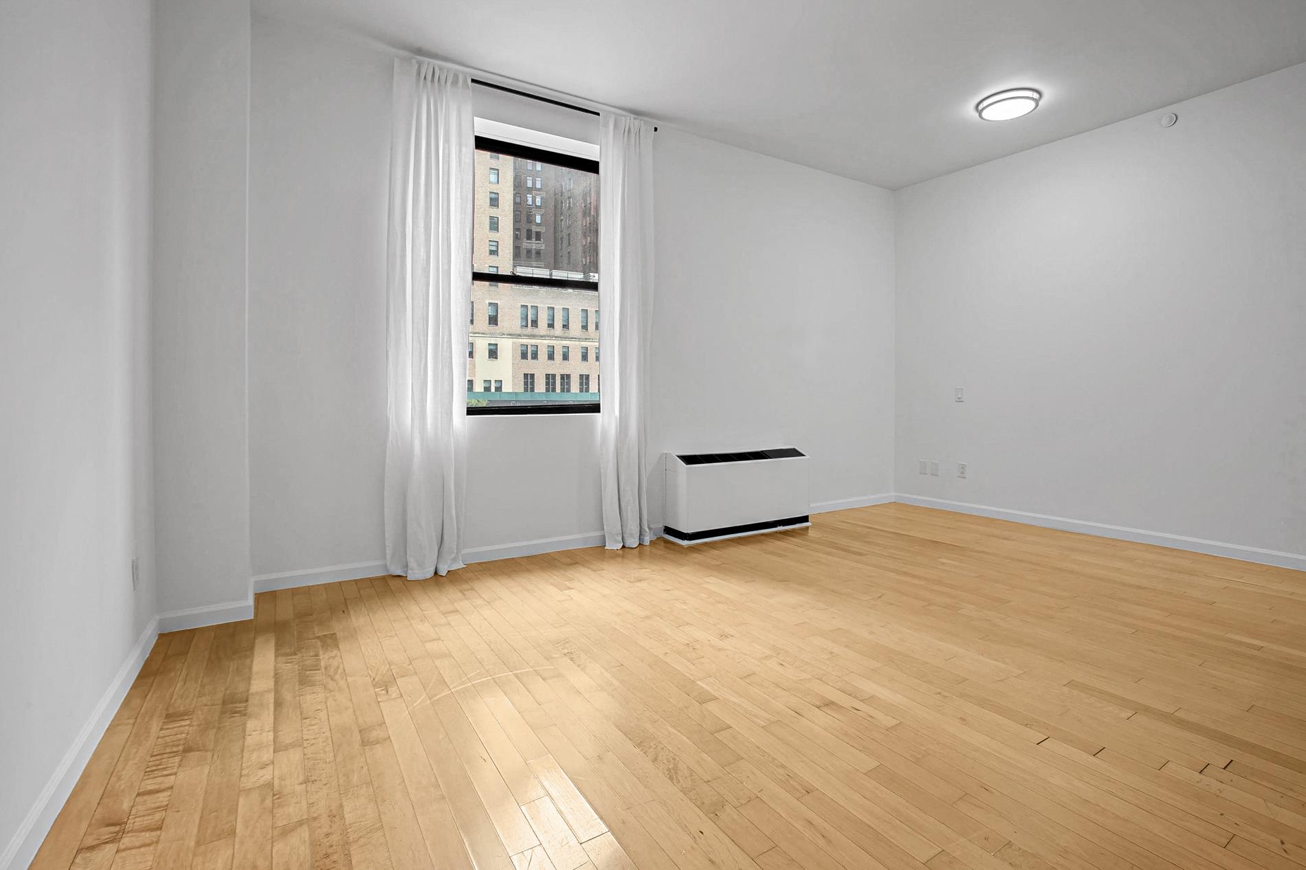 Photo 1 of 20 West Street 4-J, Financial District, NYC, $715,000, Web #: 1090378590