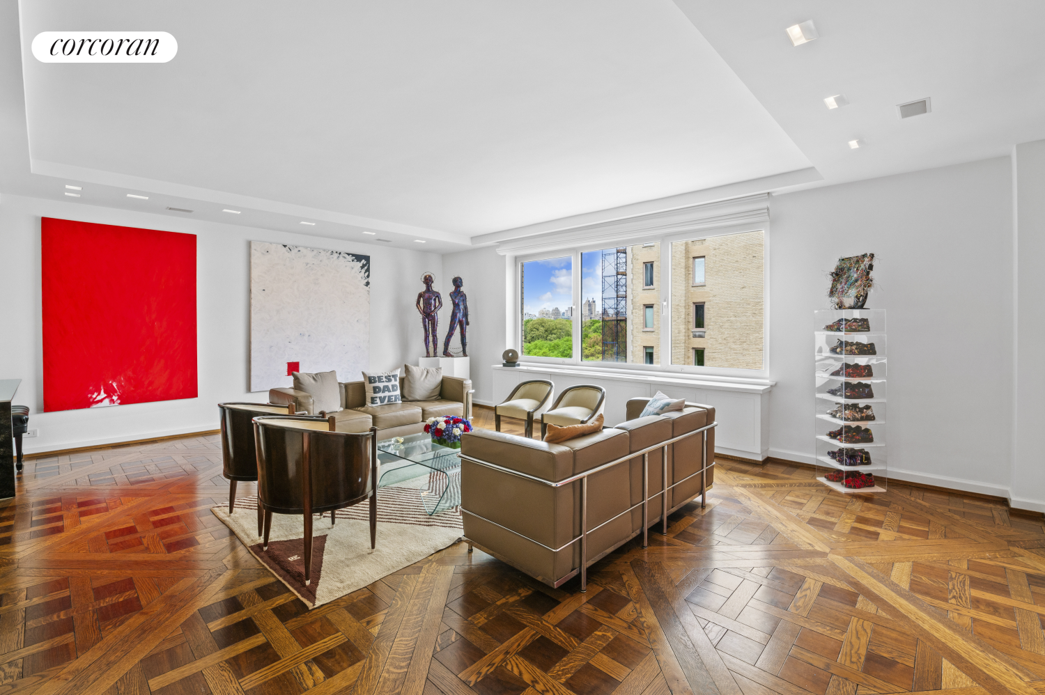 936 5th Avenue 11B, Lenox Hill, Upper East Side, NYC - 3 Bedrooms  
3.5 Bathrooms  
7 Rooms - 