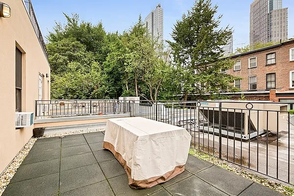 539 Atlantic Avenue A, Boerum Hill, Brooklyn, New York - 3 Bedrooms  
2 Bathrooms  
5 Rooms - 