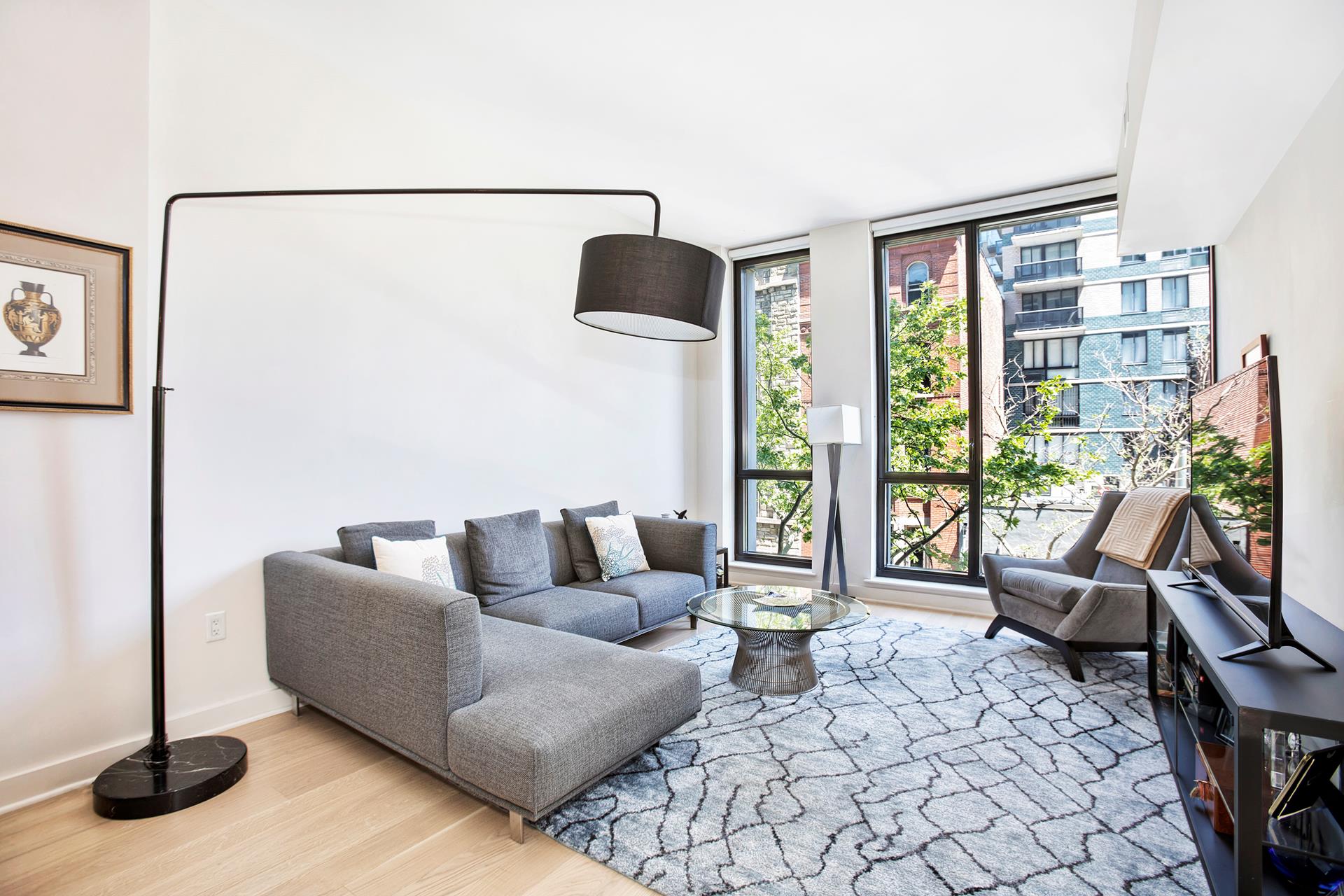 160 East 22nd Street 4A, Gramercy Park, Downtown, NYC - 1 Bedrooms  
1 Bathrooms  
3 Rooms - 