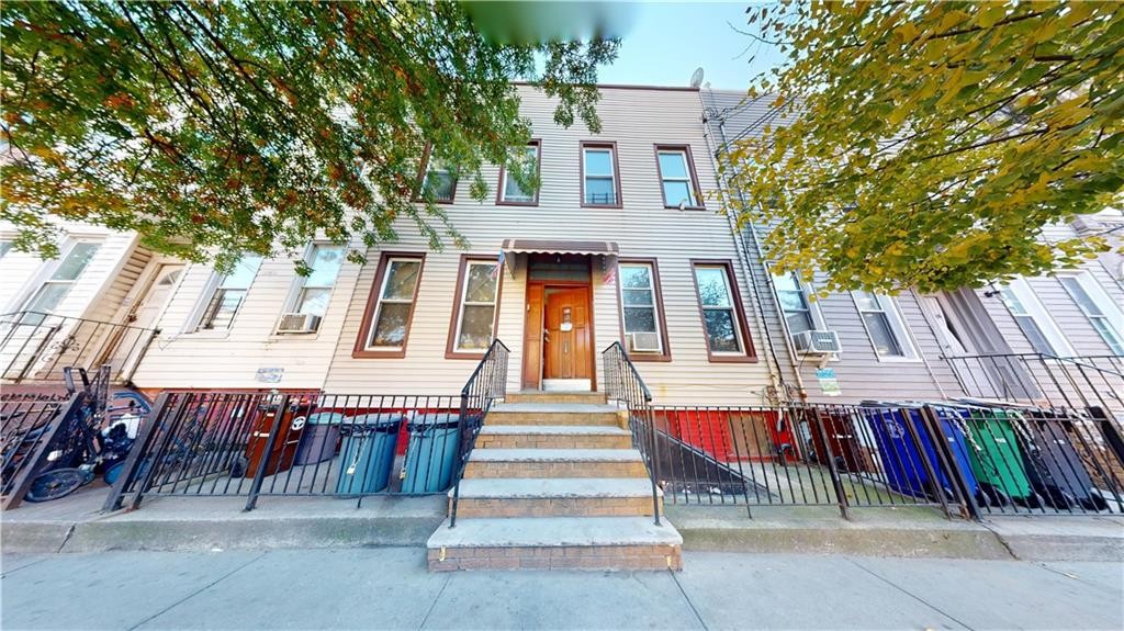 908 Hart Street, Bushwick, Brooklyn, New York - 8 Bedrooms  
4 Bathrooms  
16 Rooms - 